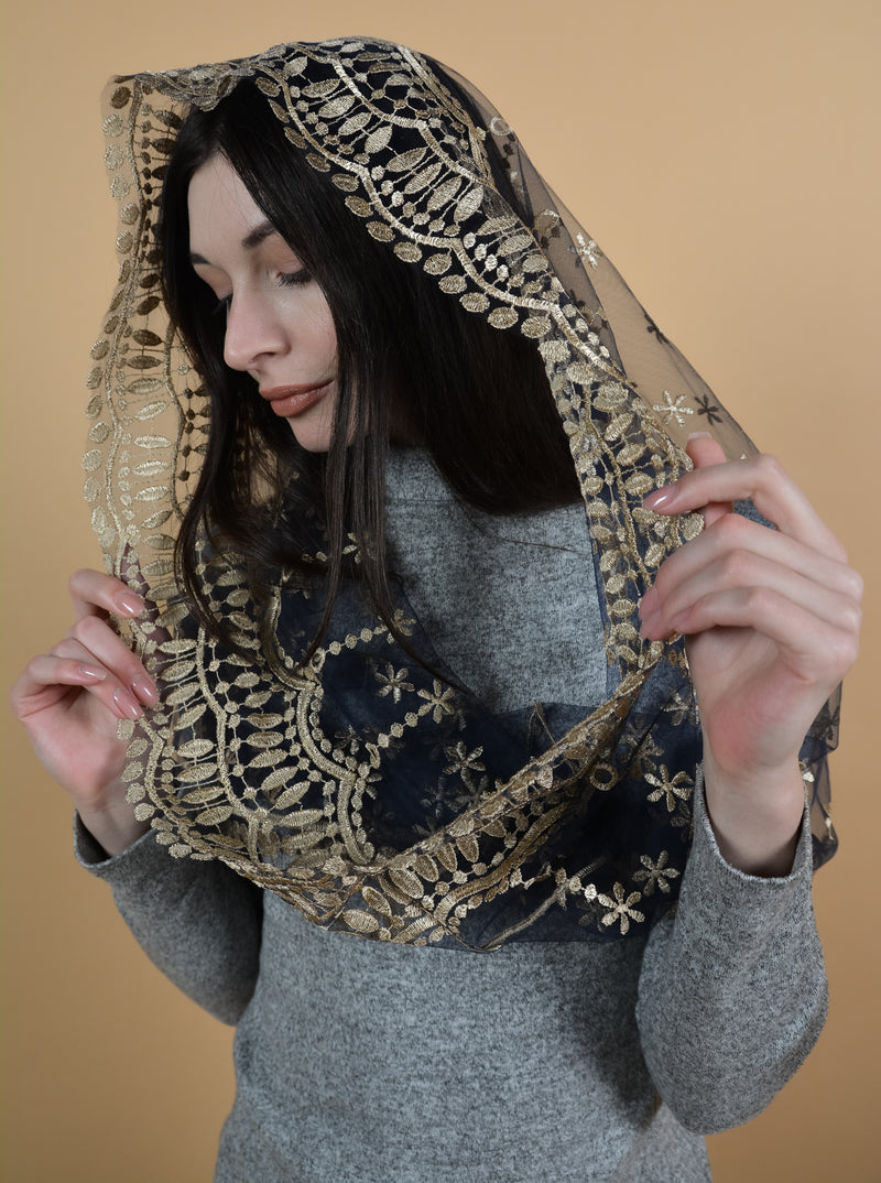 Gold Lace Infinity
