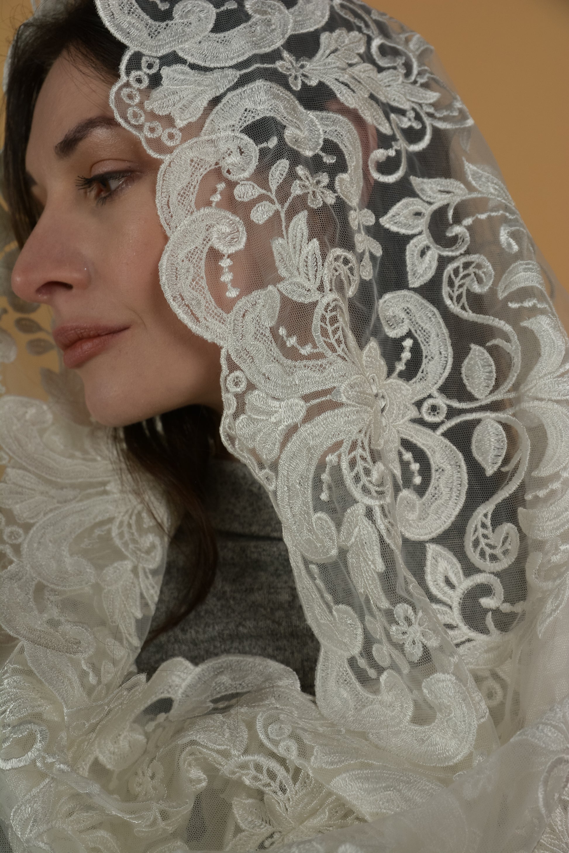 Infinity Ivory Veil - MariaVeils