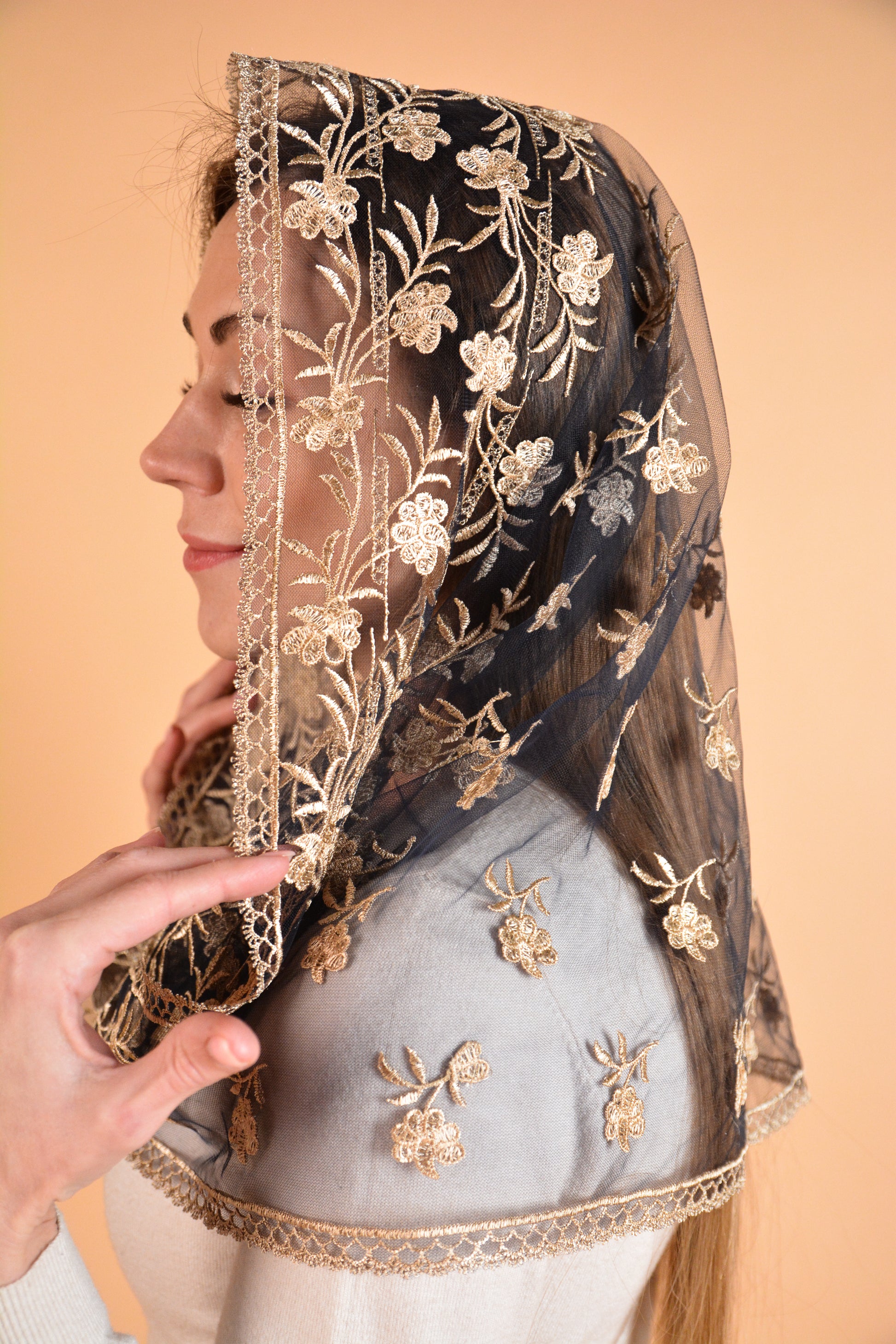 Gold Infinity Veil - MariaVeils