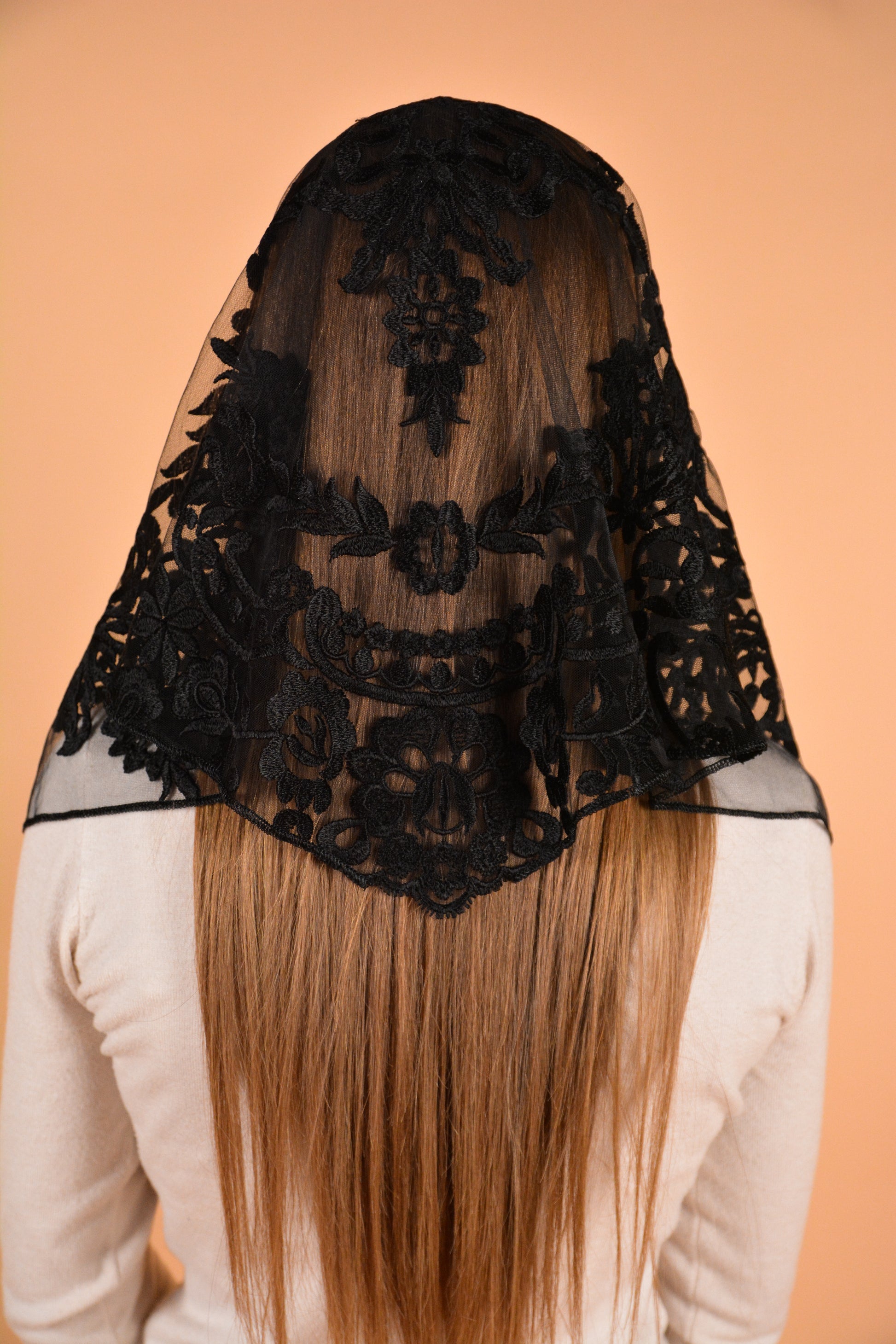 SHORT BLACK VEIL - MariaVeils