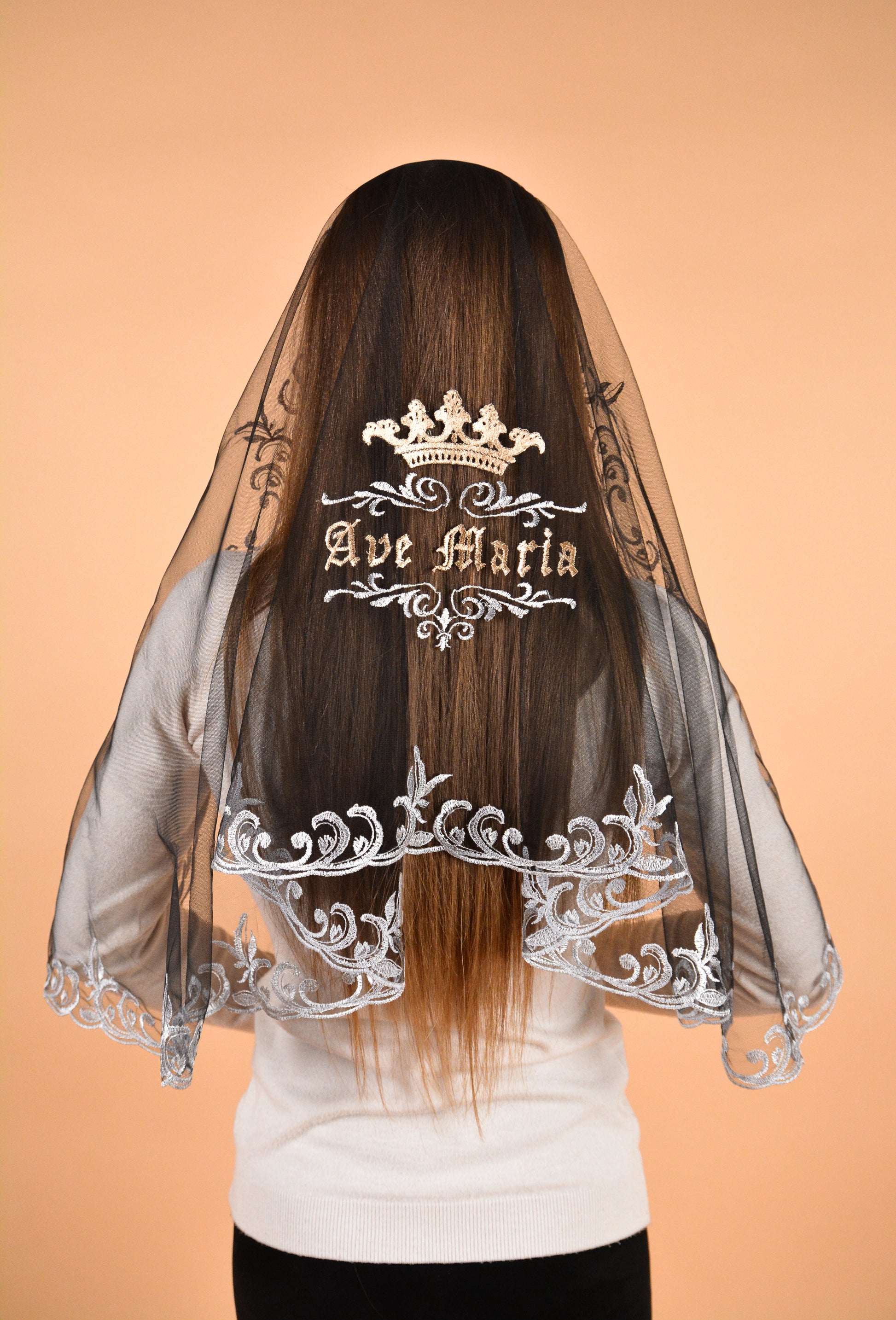 EXCLUSIVE LONG VEIL WITH EMBROIDERY - MariaVeils