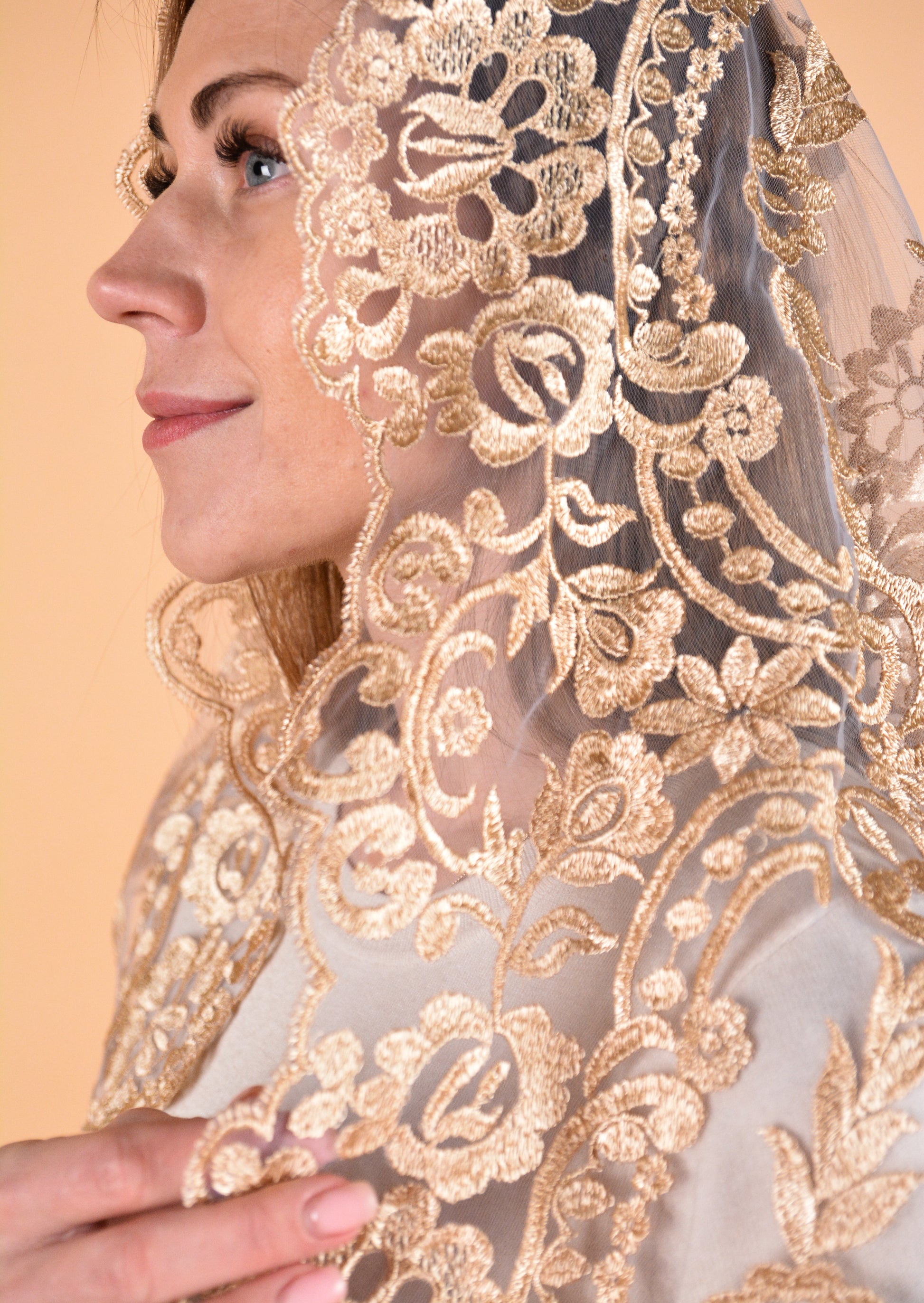 New! Gold Veil - MariaVeils