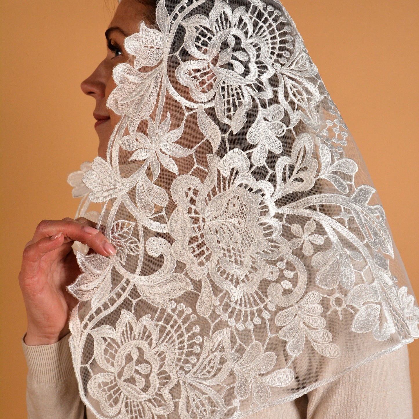 Short Ivory Veil