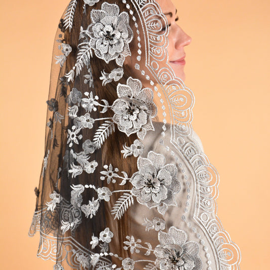 3D Long Grey Mantilla - MariaVeils