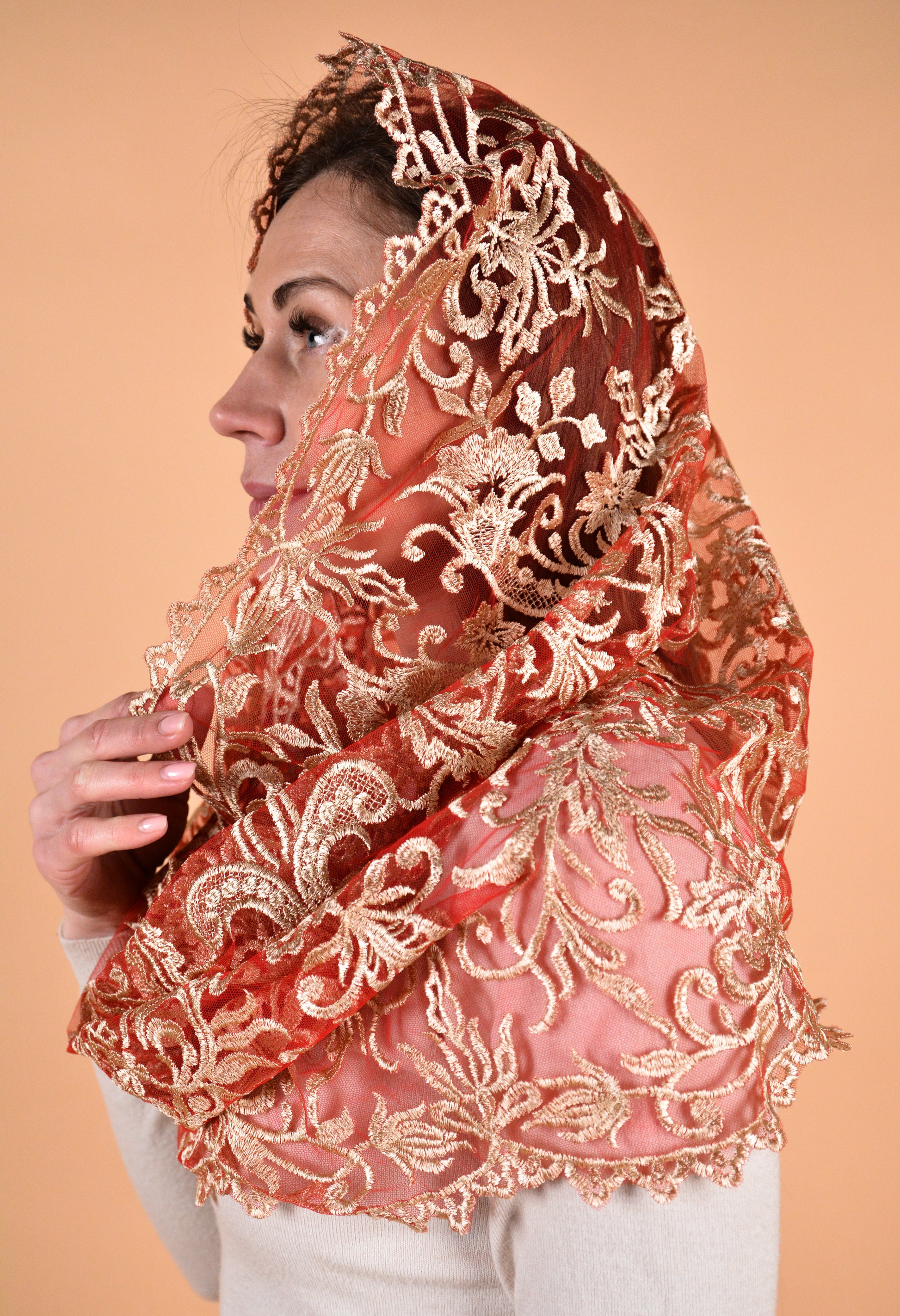 GOLD & RED INFINITY VEIL - MariaVeils