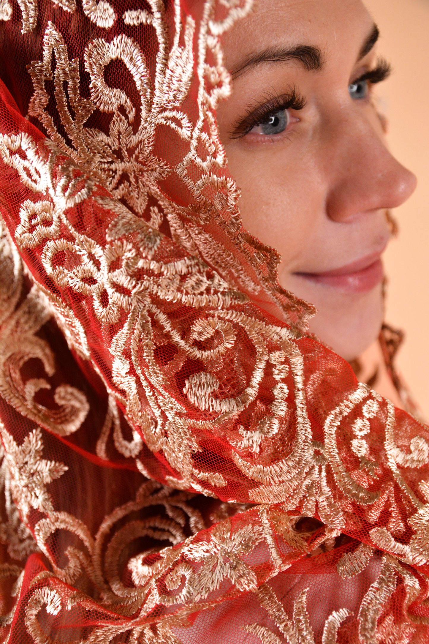 GOLD & RED INFINITY VEIL - MariaVeils
