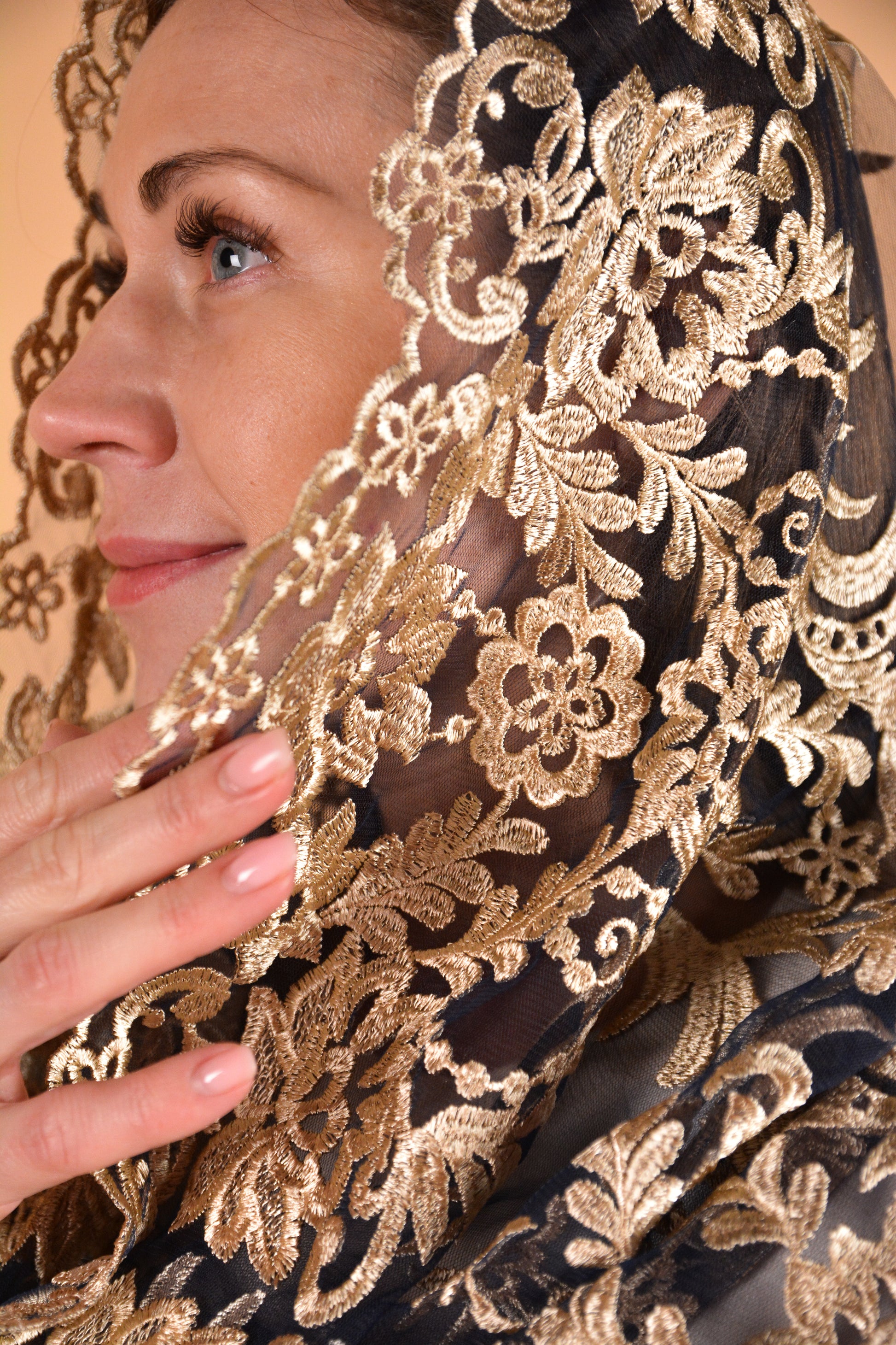 Gold Infinity Veil - MariaVeils