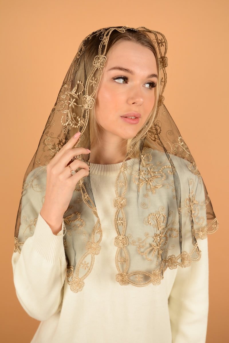 Gold lace veil - MariaVeils