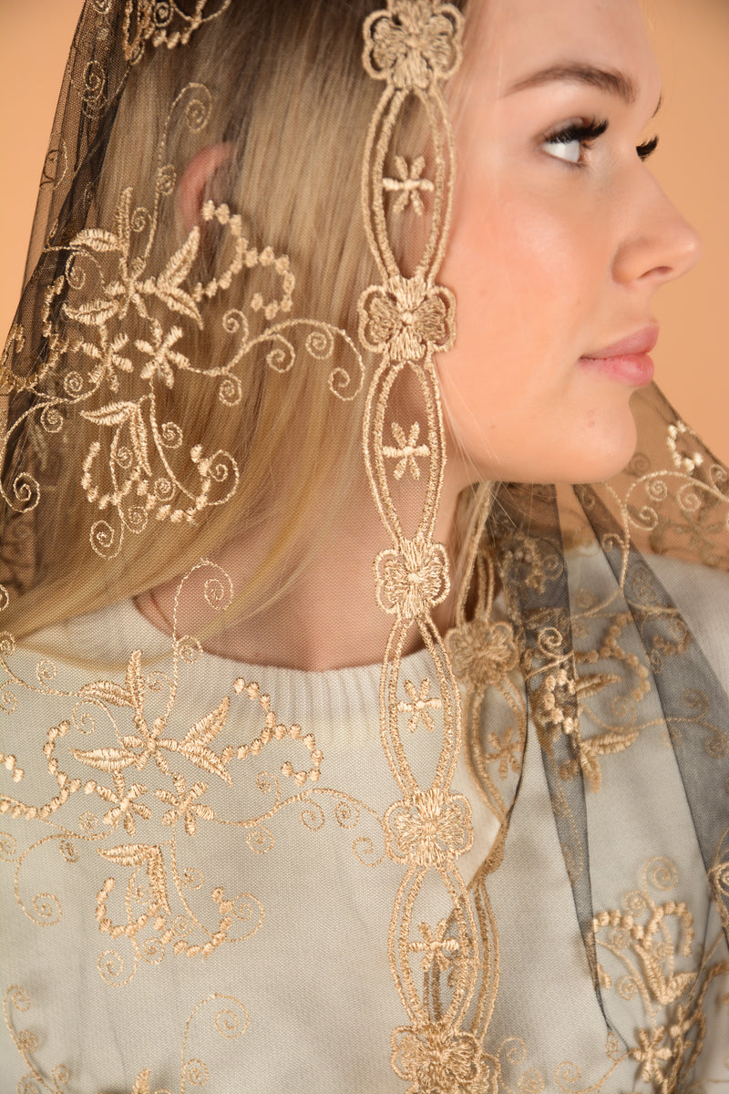 Gold lace veil - MariaVeils