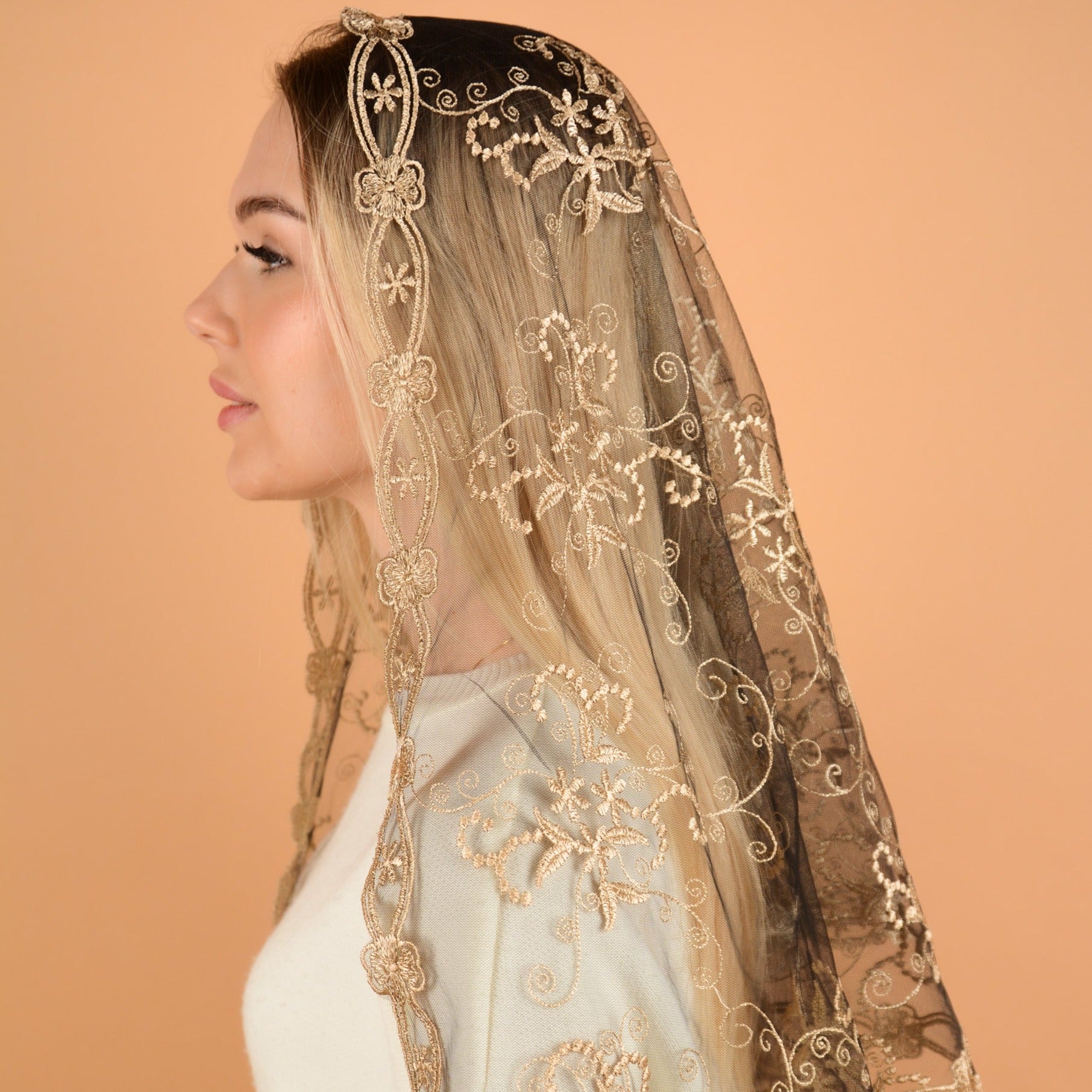 Gold lace veil - MariaVeils