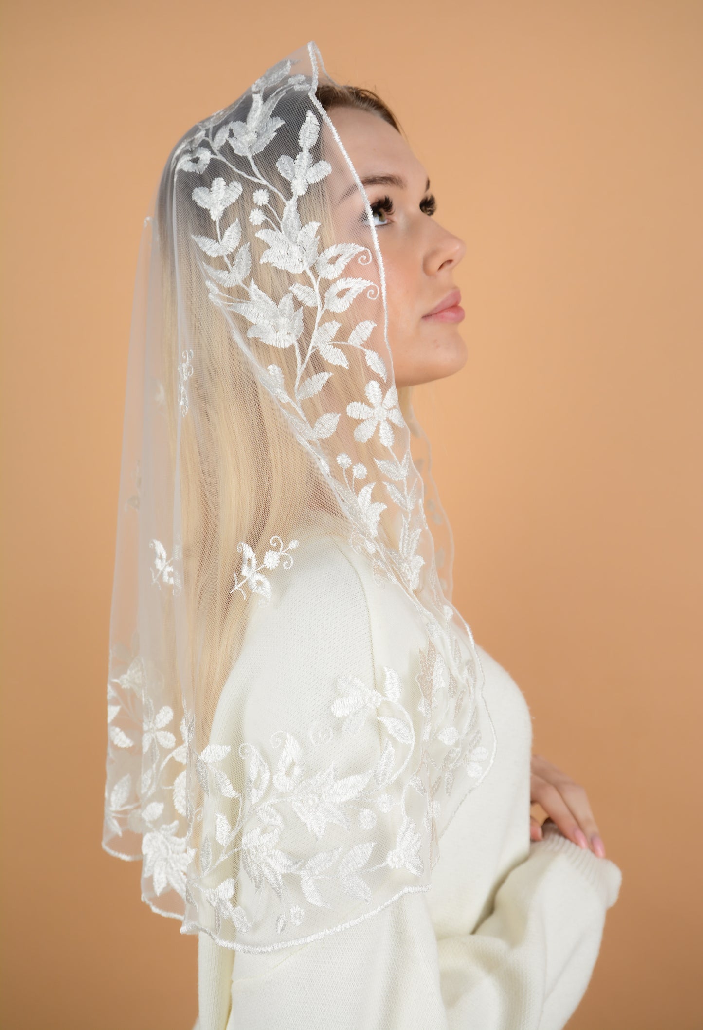 LONG IVORY EXCLUSIVE VEIL - MariaVeils