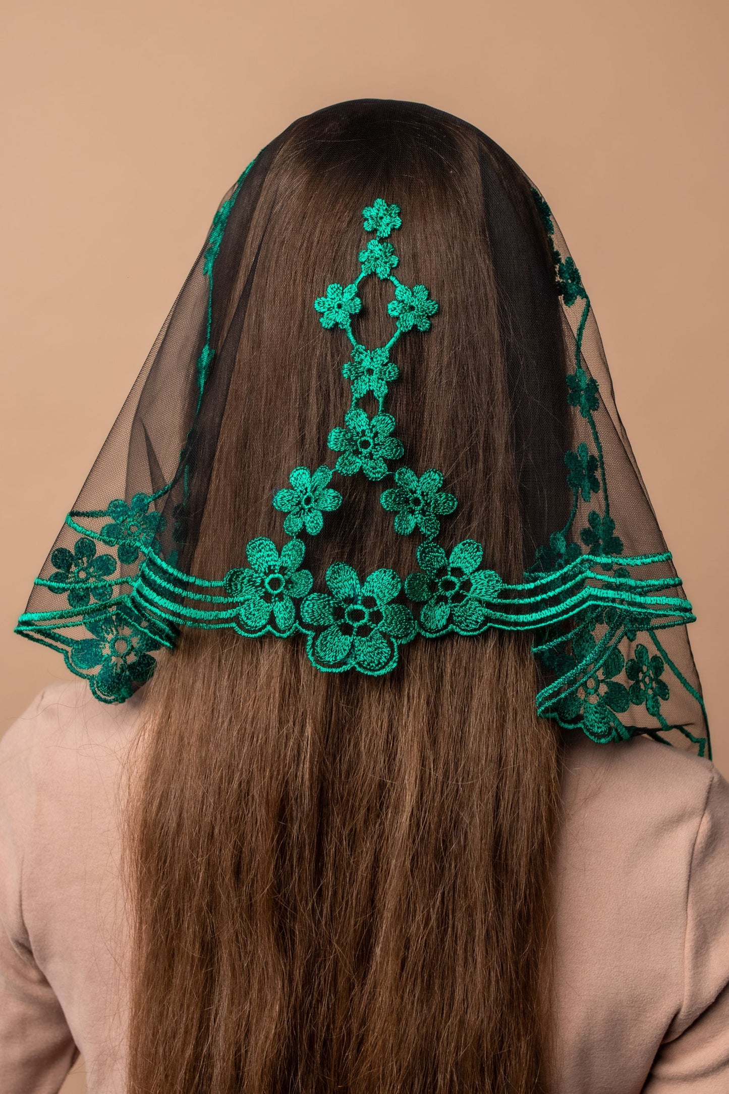 NEW COLOR Bestseller! Green lace veil - MariaVeils