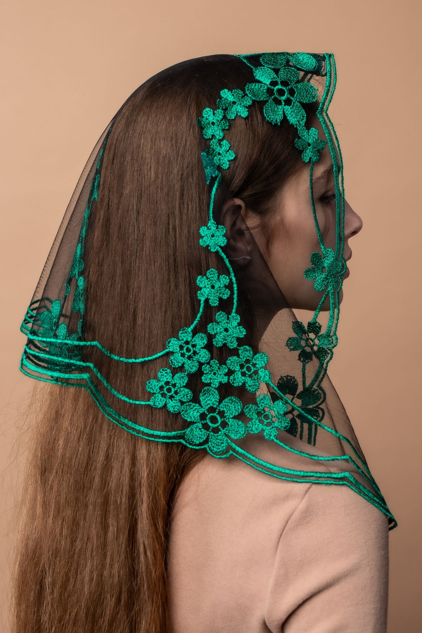 NEW COLOR Bestseller! Green lace veil - MariaVeils