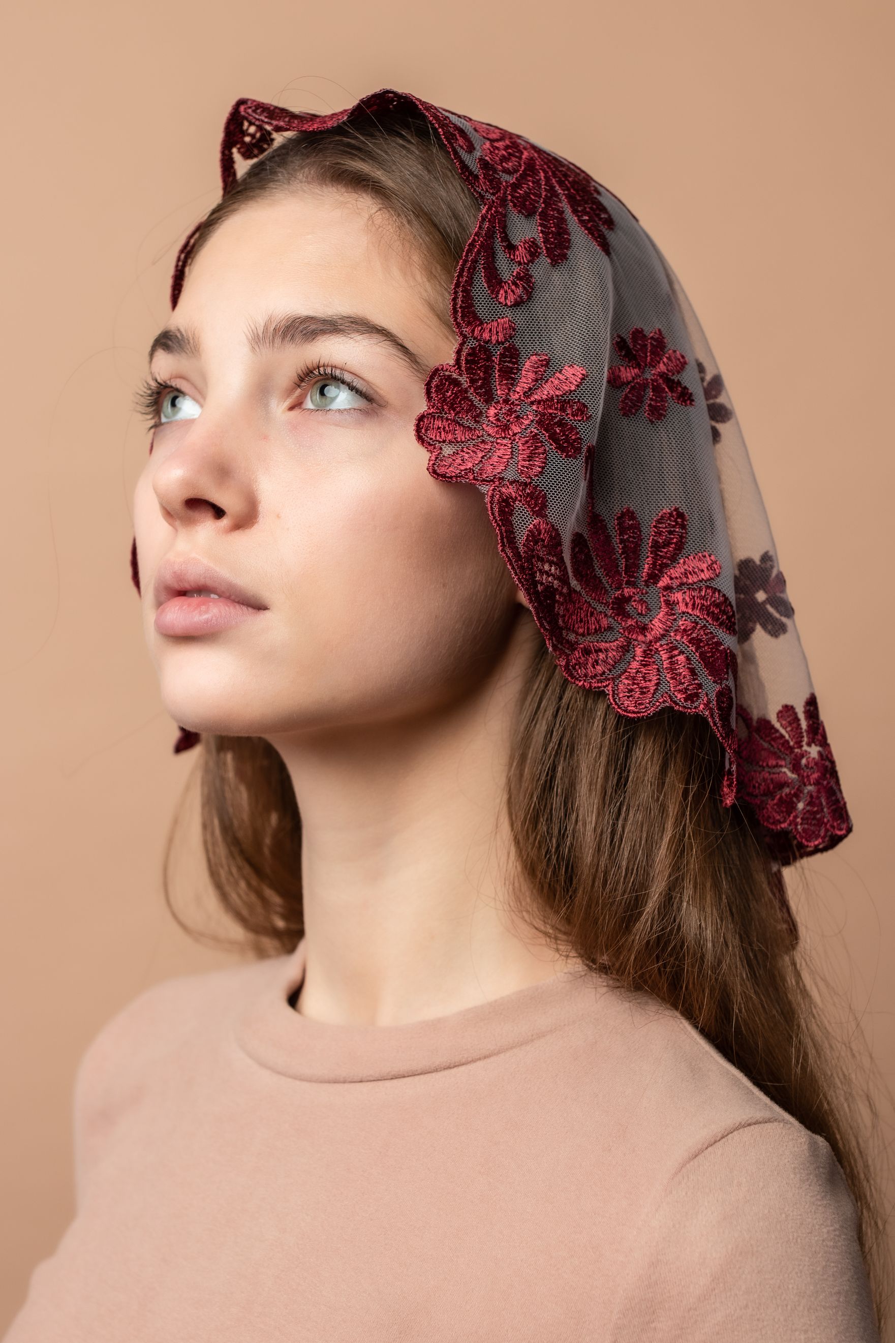 NEW!! Bestseller veil in new burgundy color - MariaVeils
