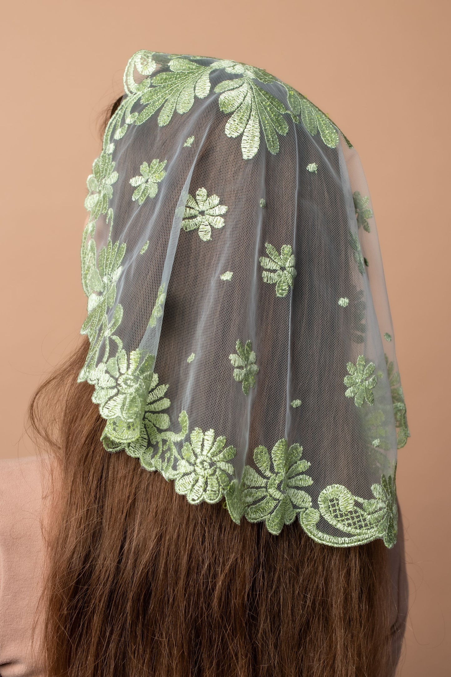 NEW!! Bestseller veil in new pistachio color - MariaVeils