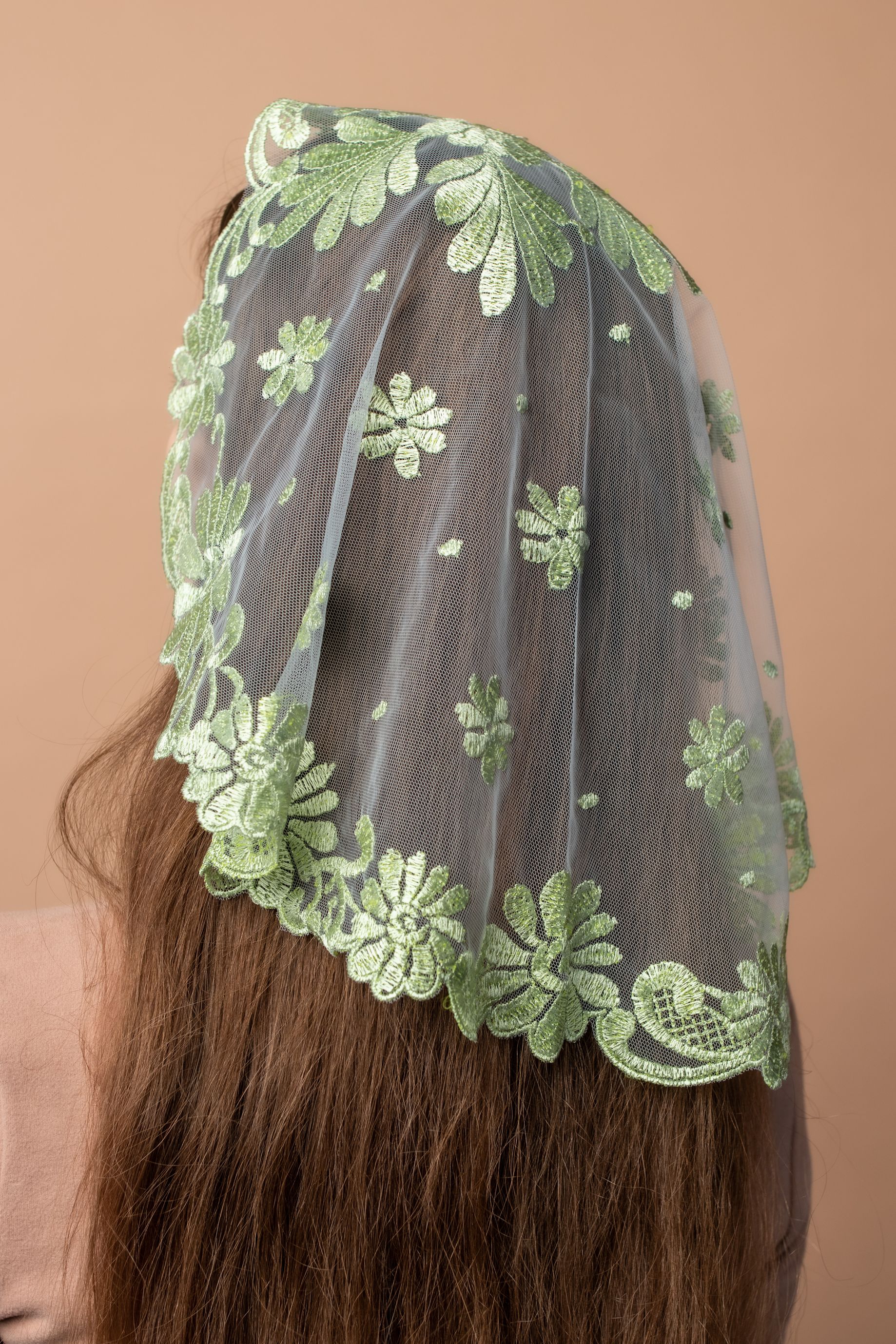 NEW!! Bestseller veil in new pistachio color - MariaVeils