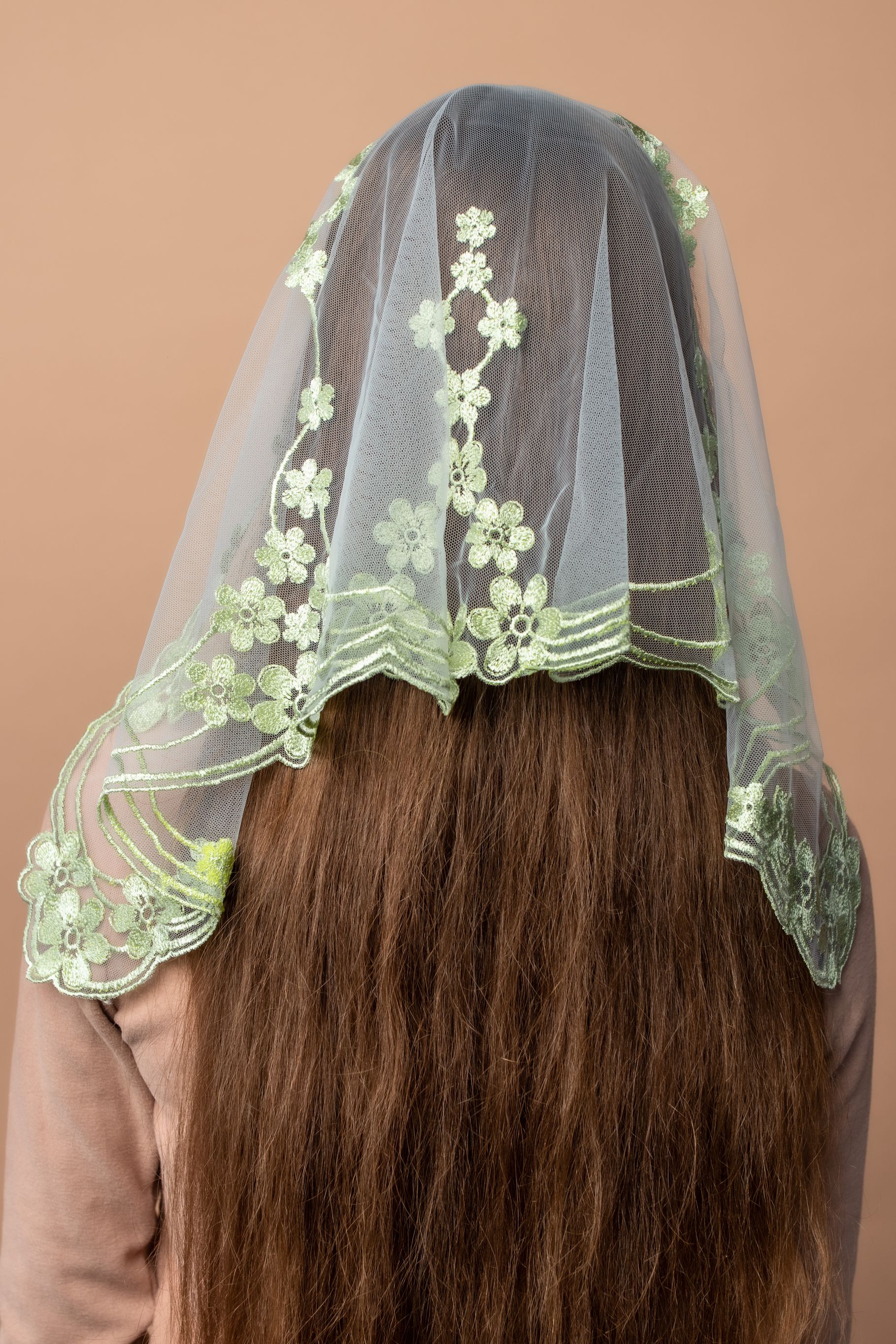 NEW COLOR Bestseller! Pistachio lace veil - MariaVeils