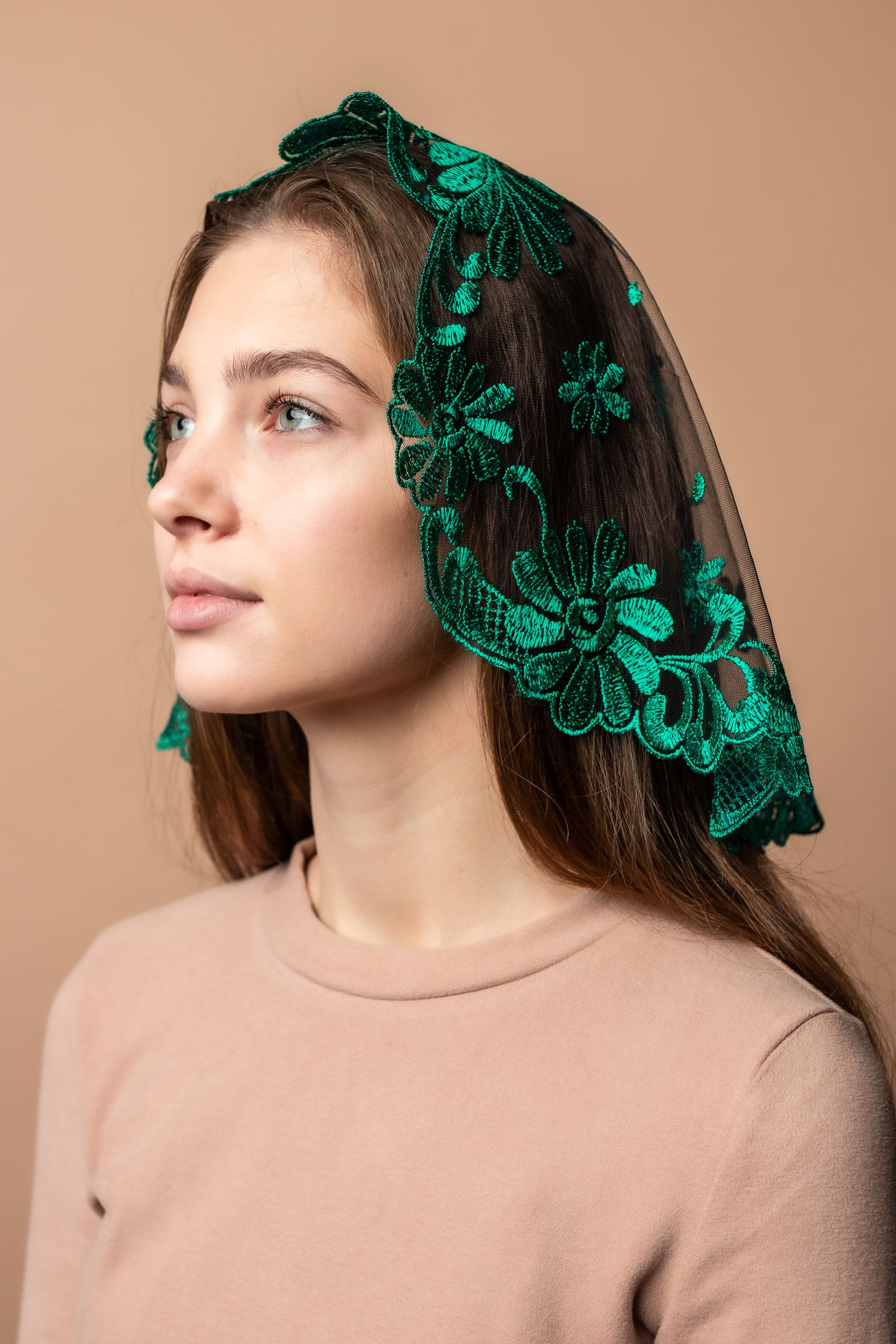 NEW!! Bestseller veil in new green color - MariaVeils