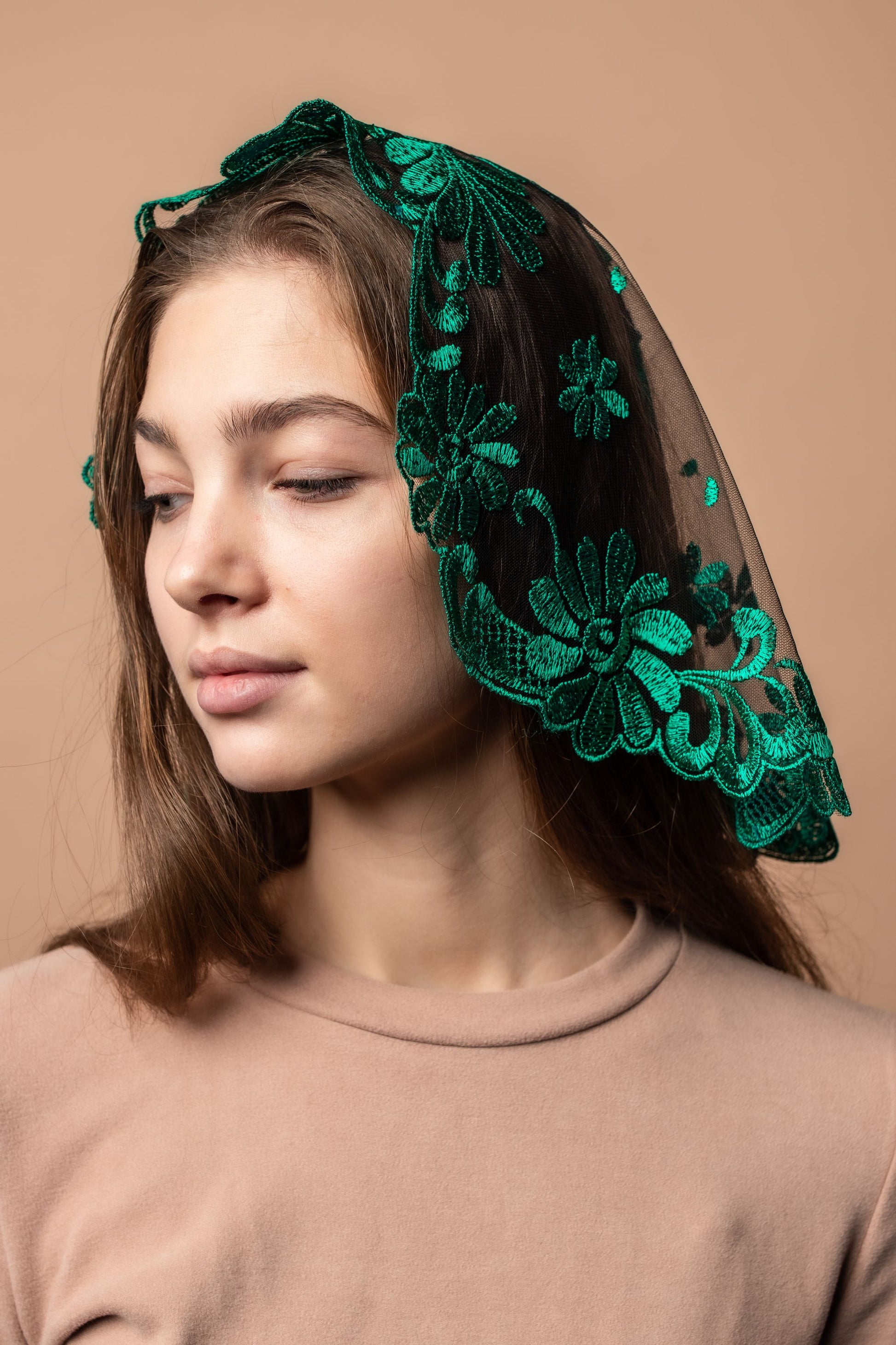 NEW!! Bestseller veil in new green color - MariaVeils