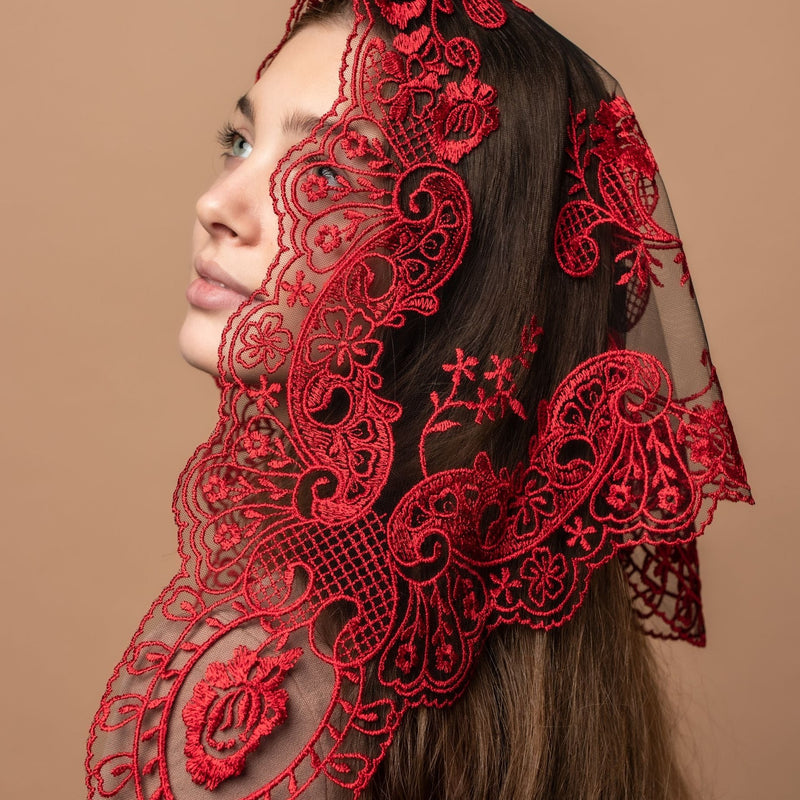 Triangle chapel veil with floral design - MariaVeils