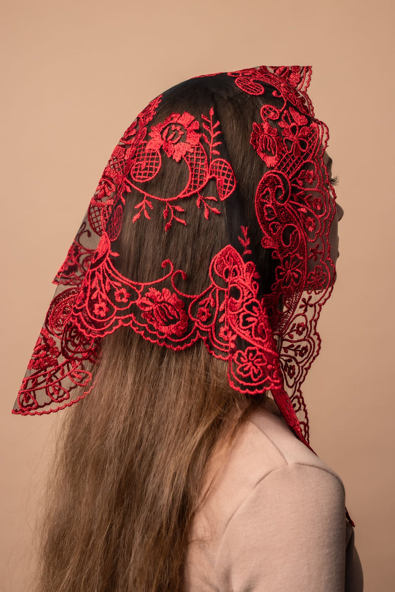 Triangle chapel veil with floral design - MariaVeils