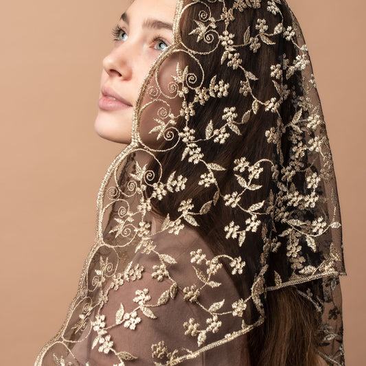 NEW!! Gold triangle veil - MariaVeils
