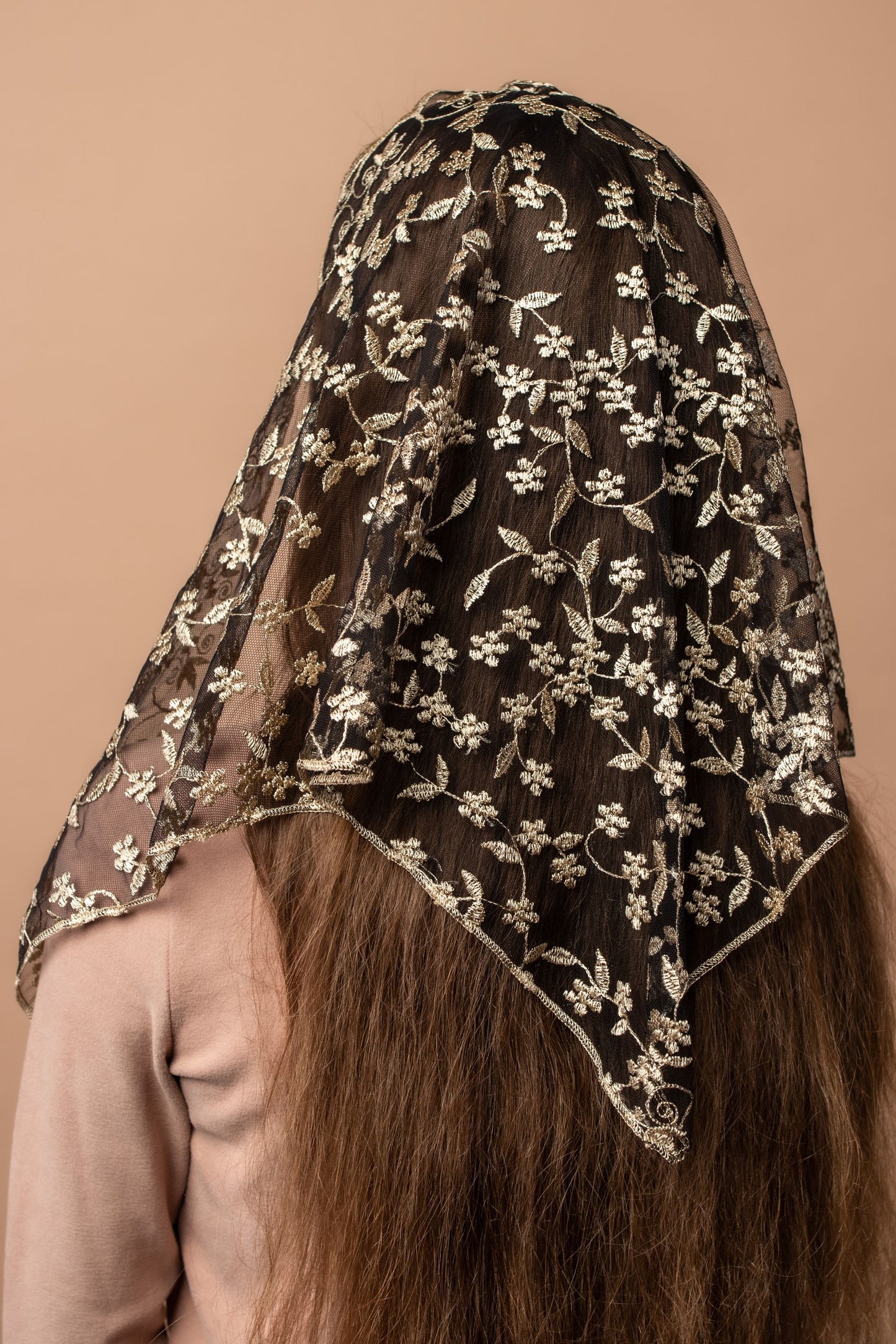 NEW!! Gold triangle veil - MariaVeils
