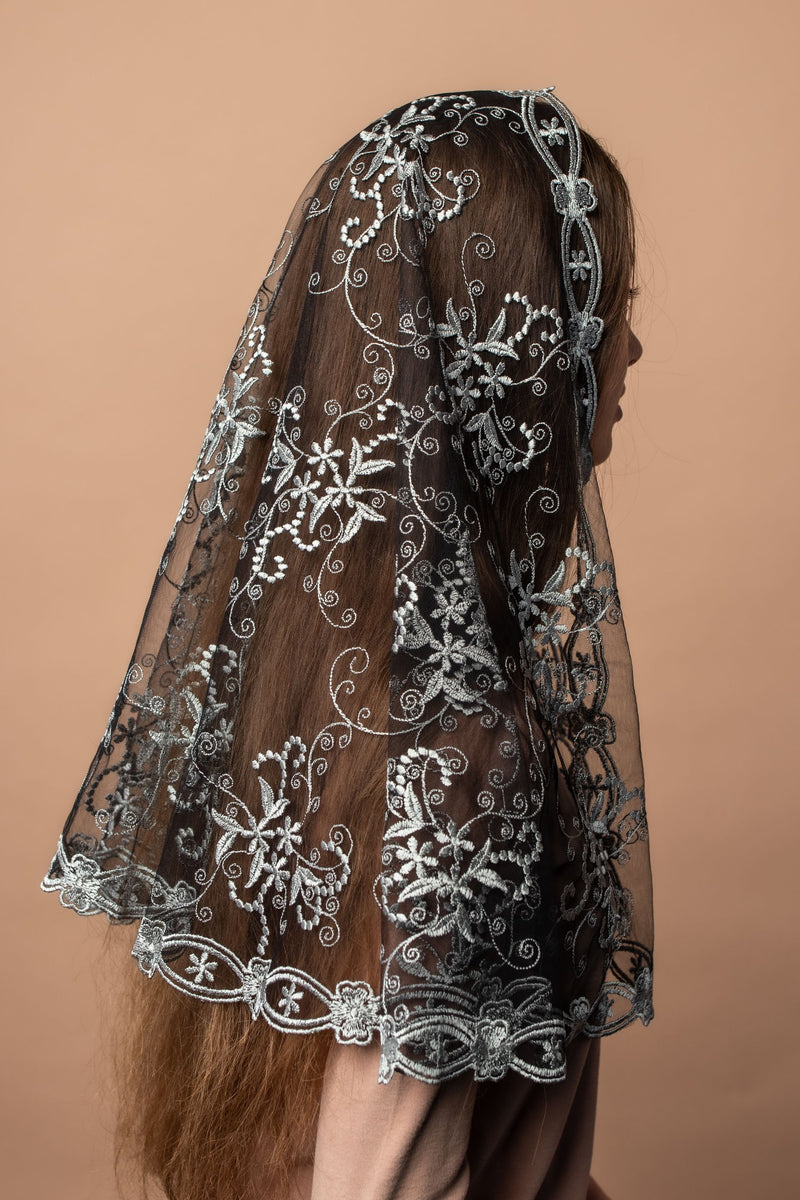Grey lace chapel veil - MariaVeils