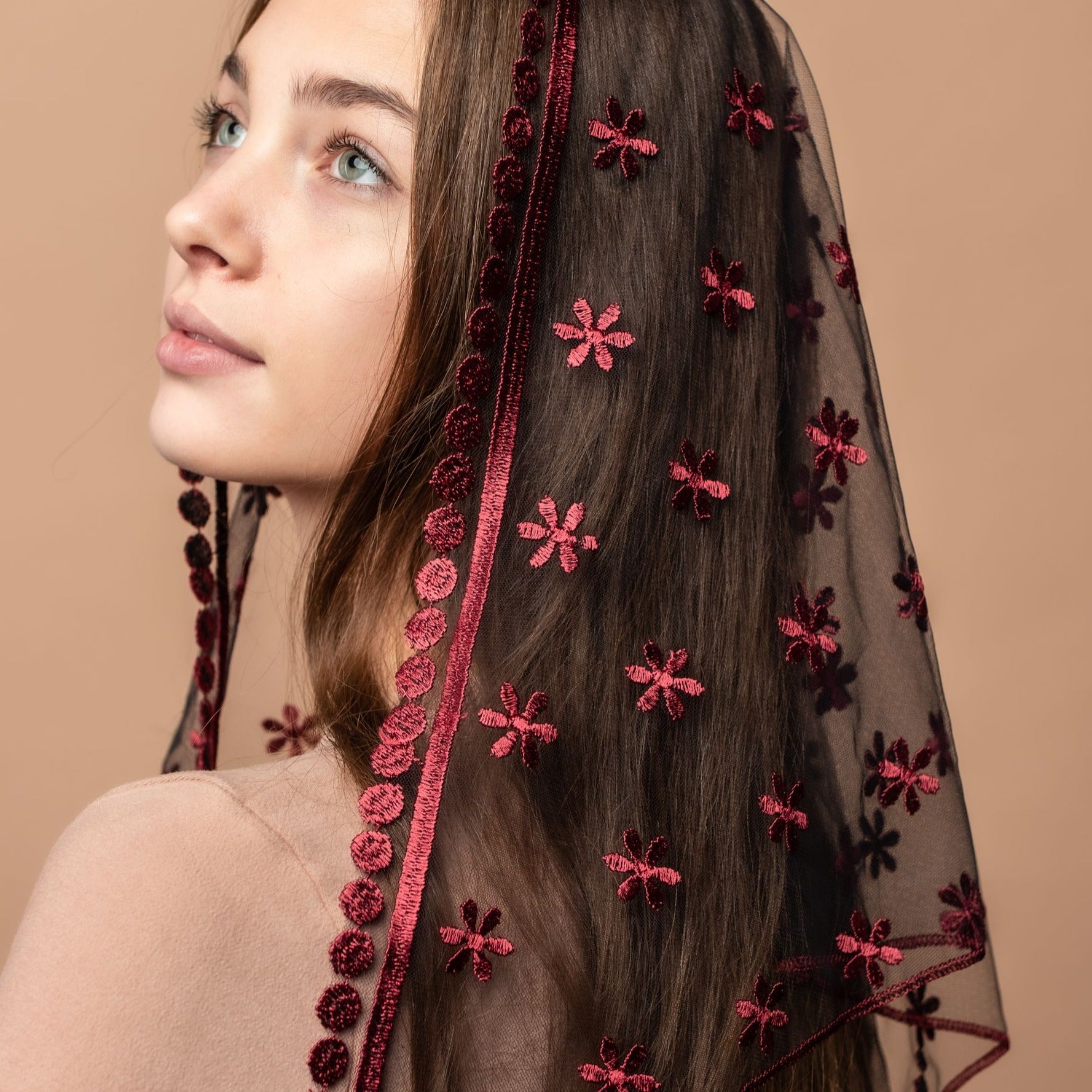 Dark red triangle veil - MariaVeils