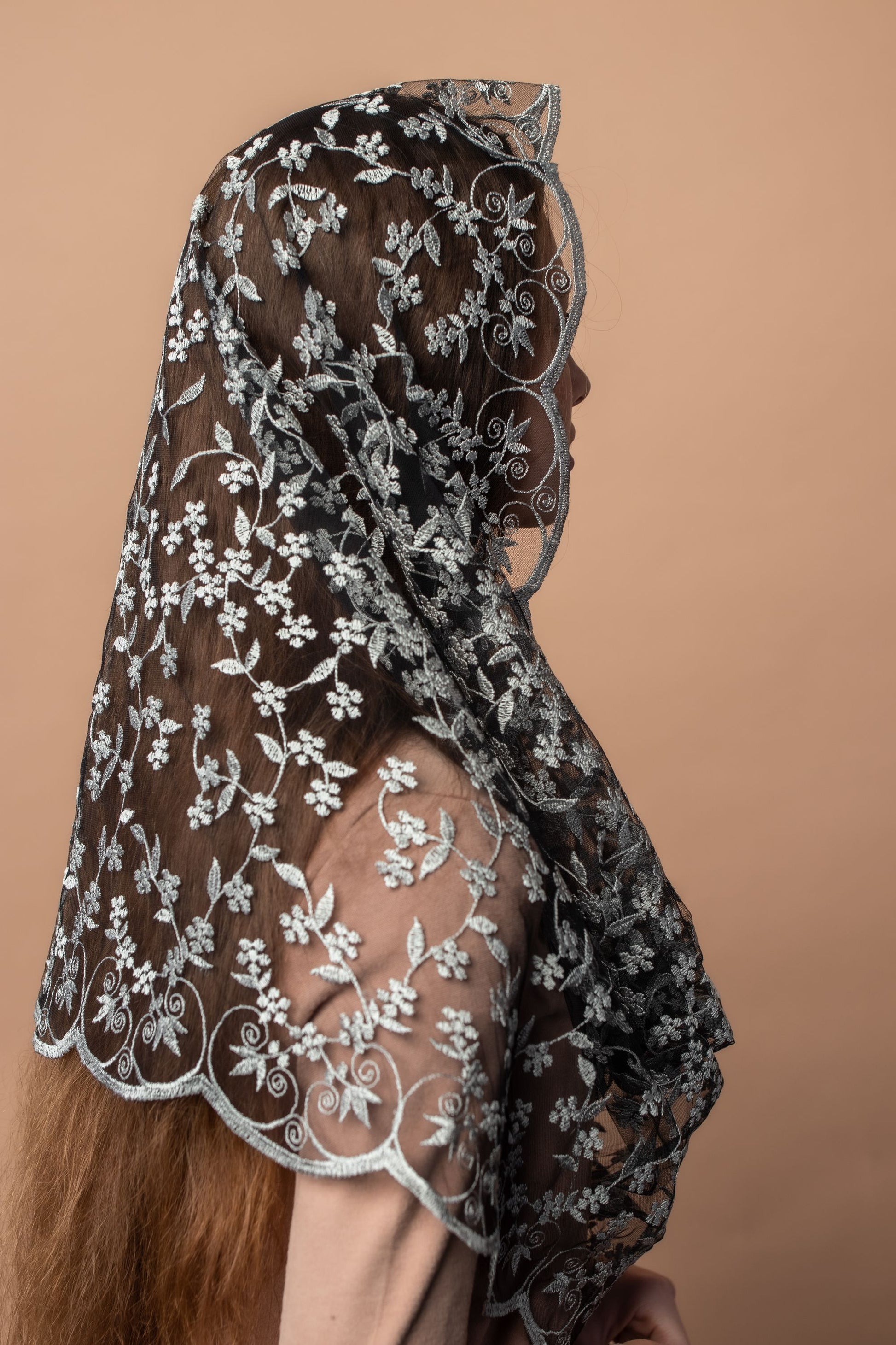 Infinity chapel veil with floral design - MariaVeils