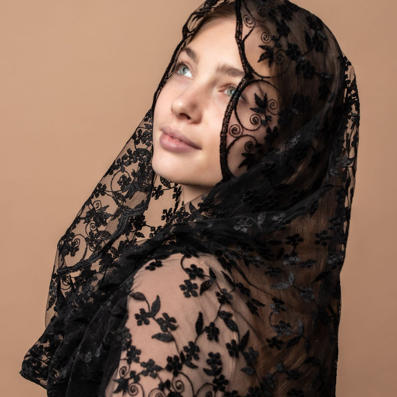 Black Lace scarf - MariaVeils