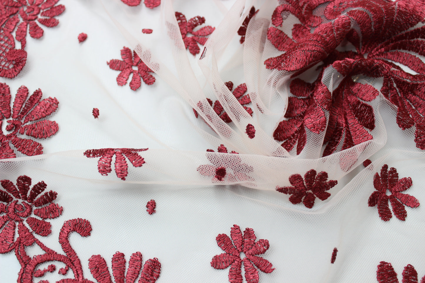 NEW!! Bestseller veil in new burgundy color - MariaVeils