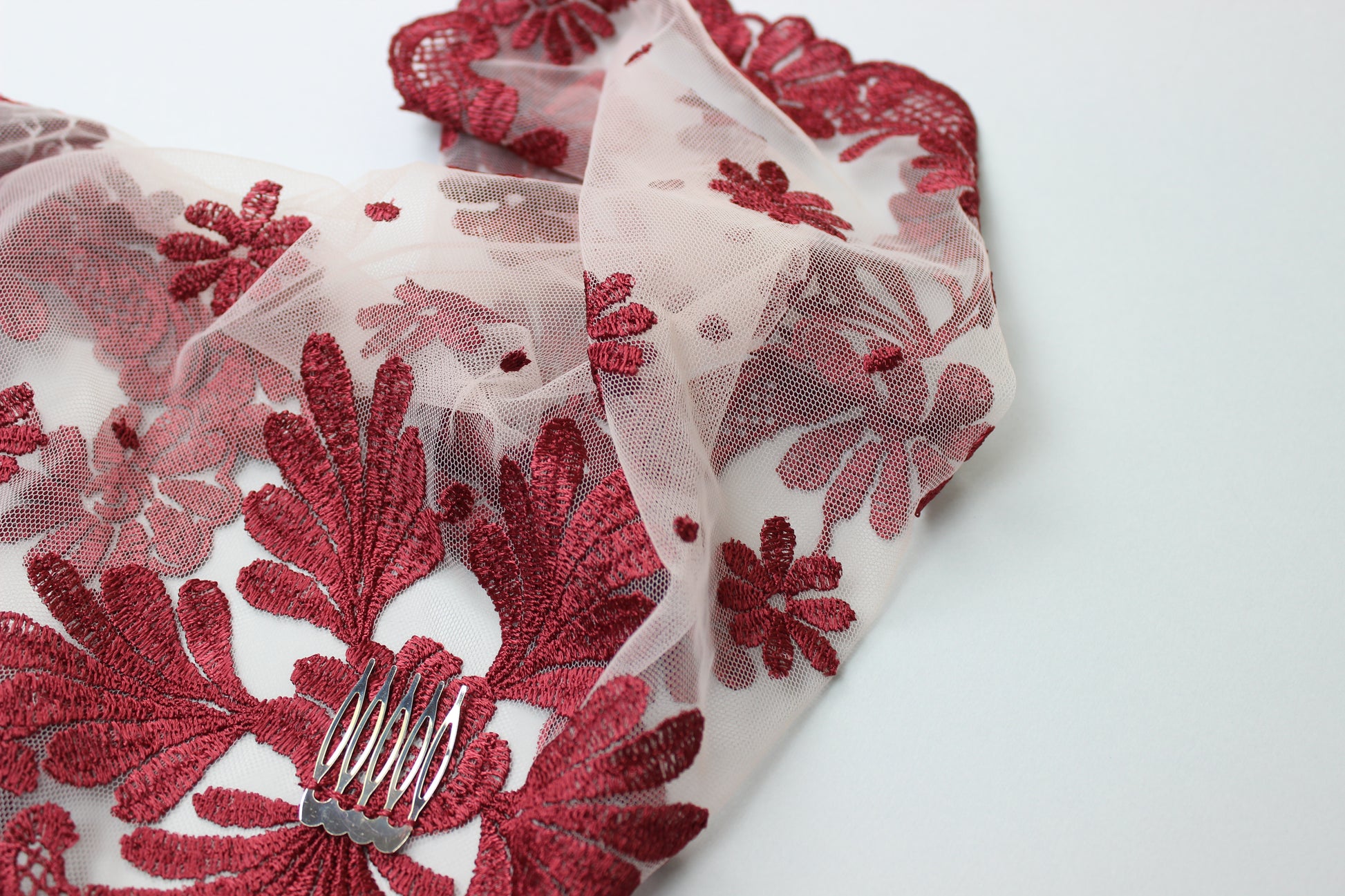 NEW!! Bestseller veil in new burgundy color - MariaVeils