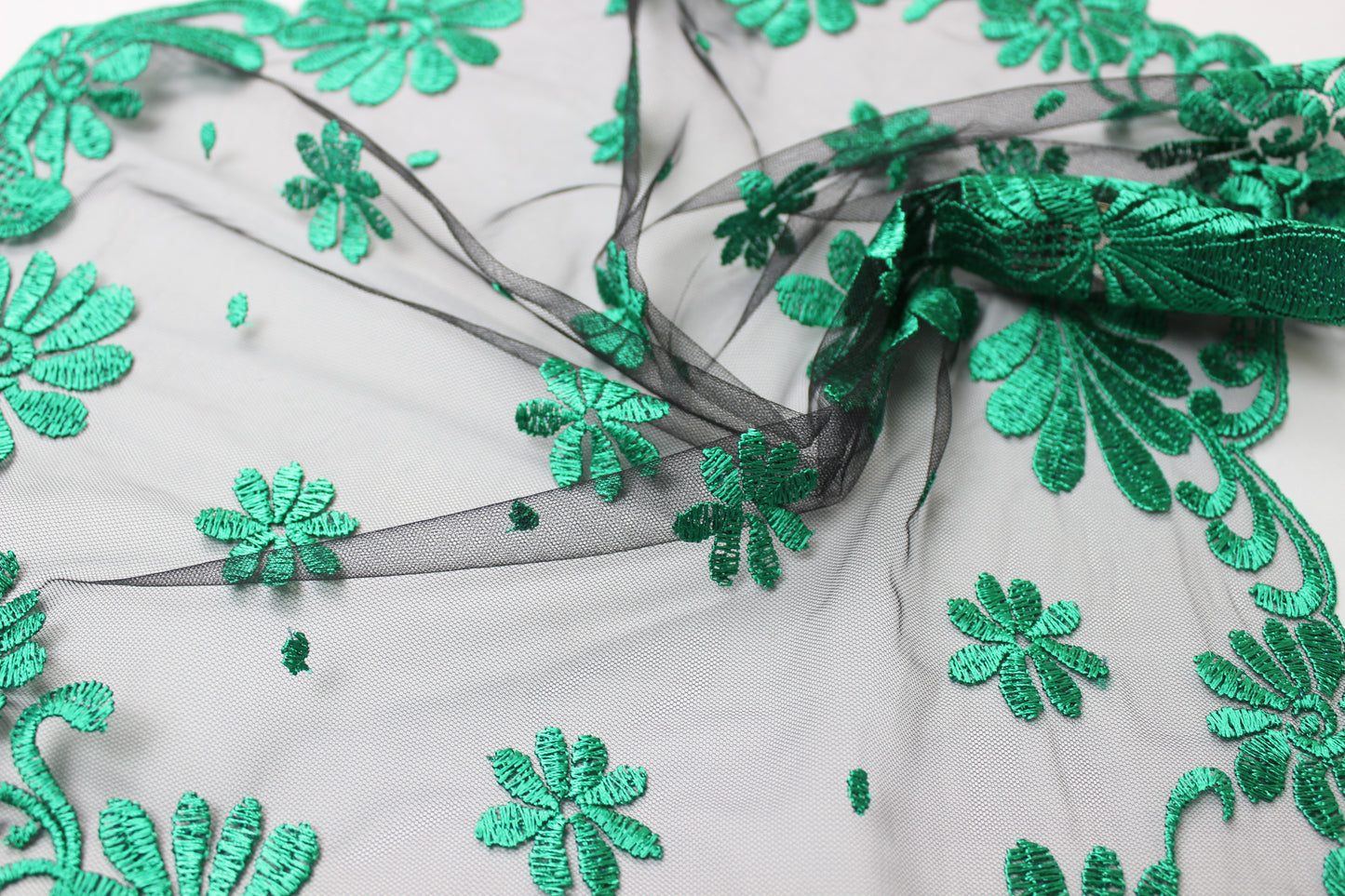 NEW!! Bestseller veil in new green color - MariaVeils