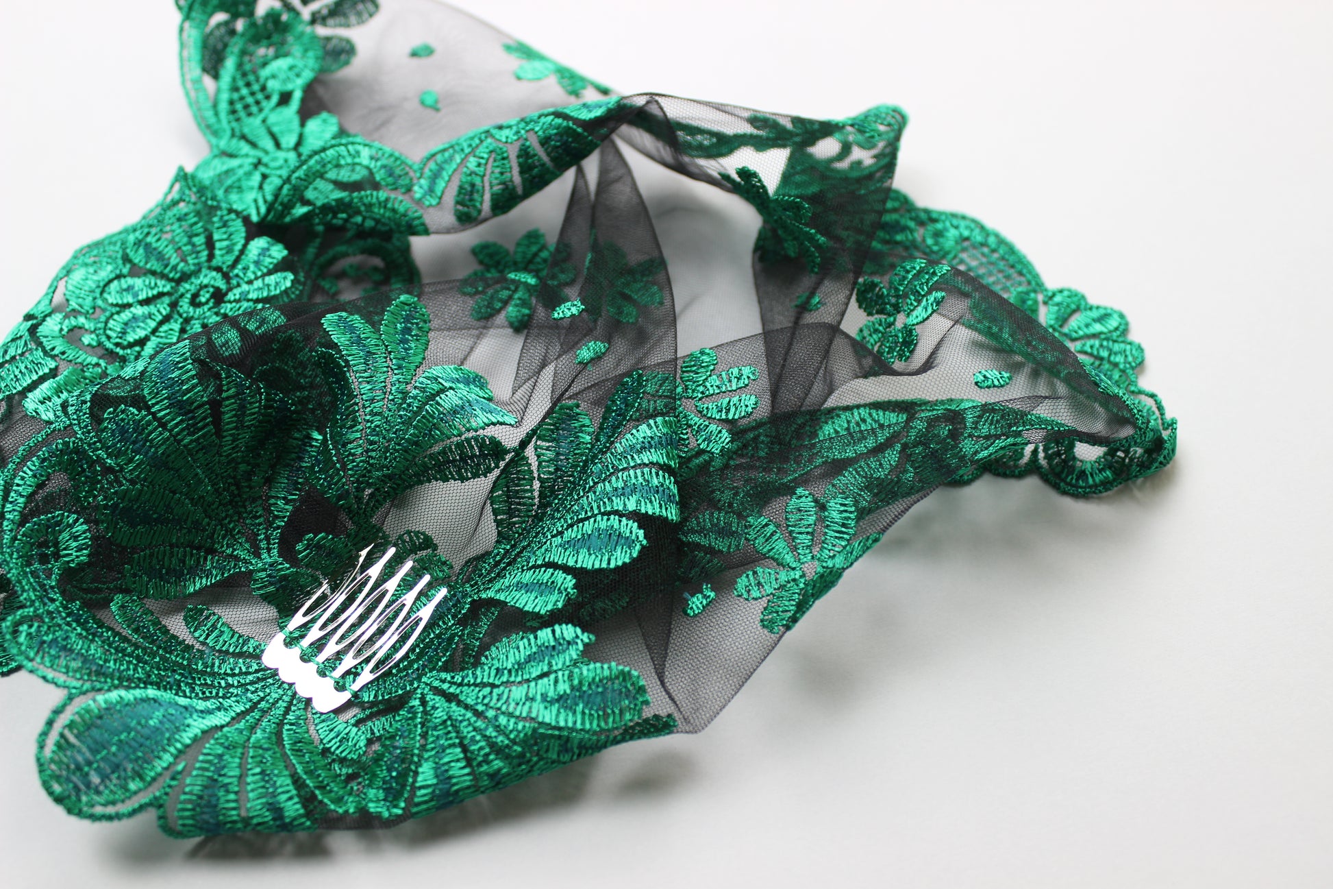 NEW!! Bestseller veil in new green color - MariaVeils