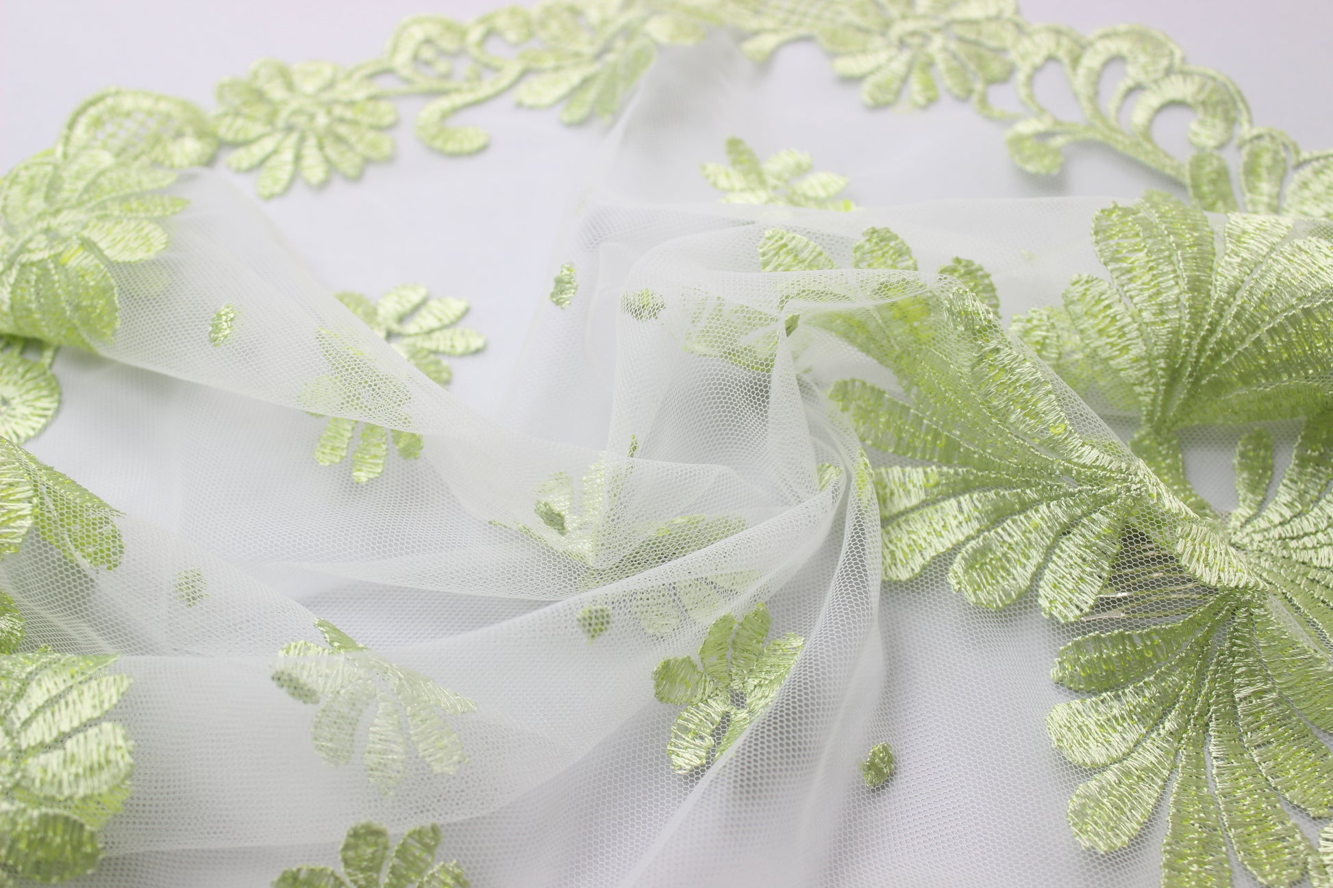 NEW!! Bestseller veil in new pistachio color - MariaVeils