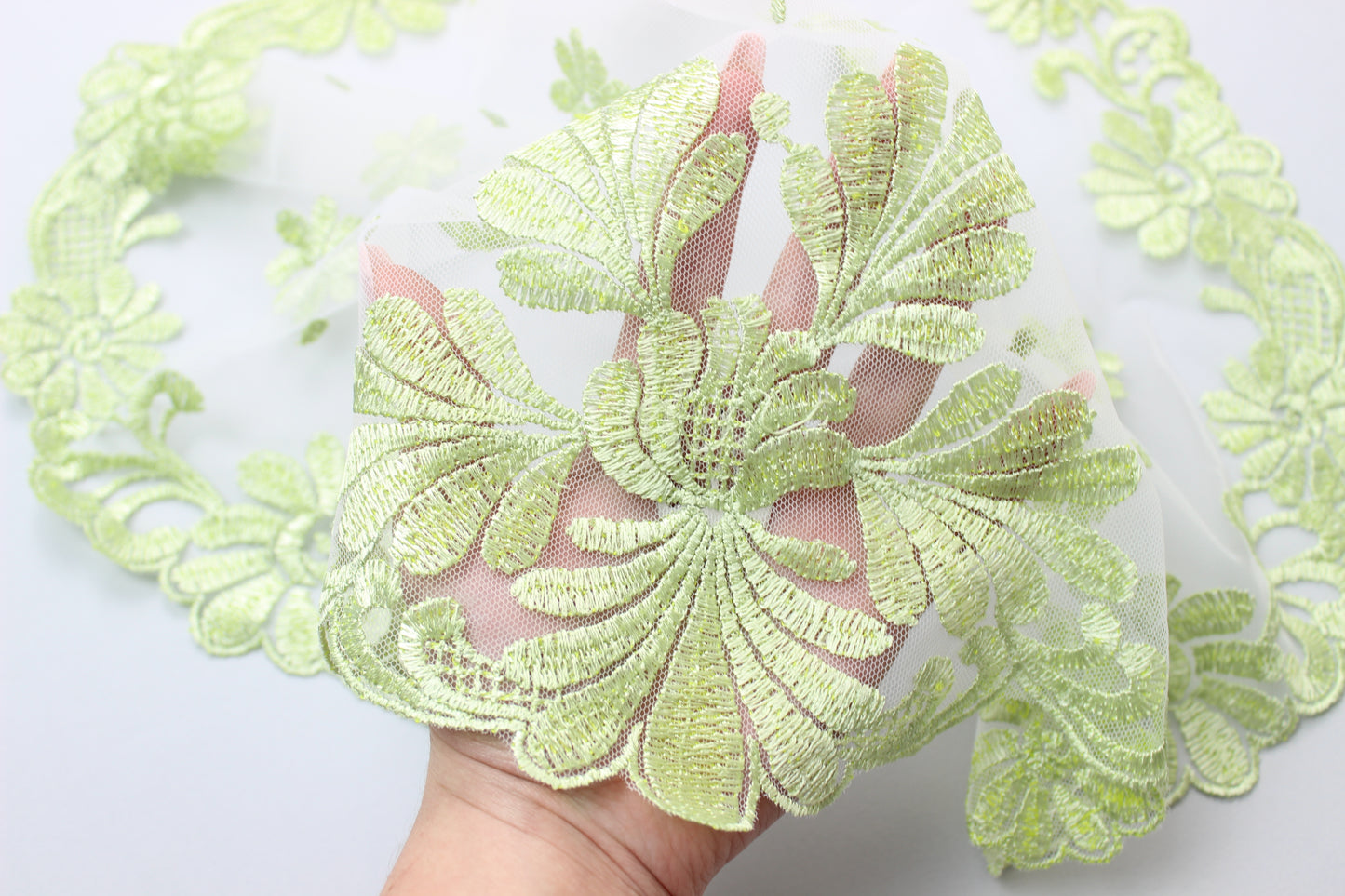 NEW!! Bestseller veil in new pistachio color - MariaVeils