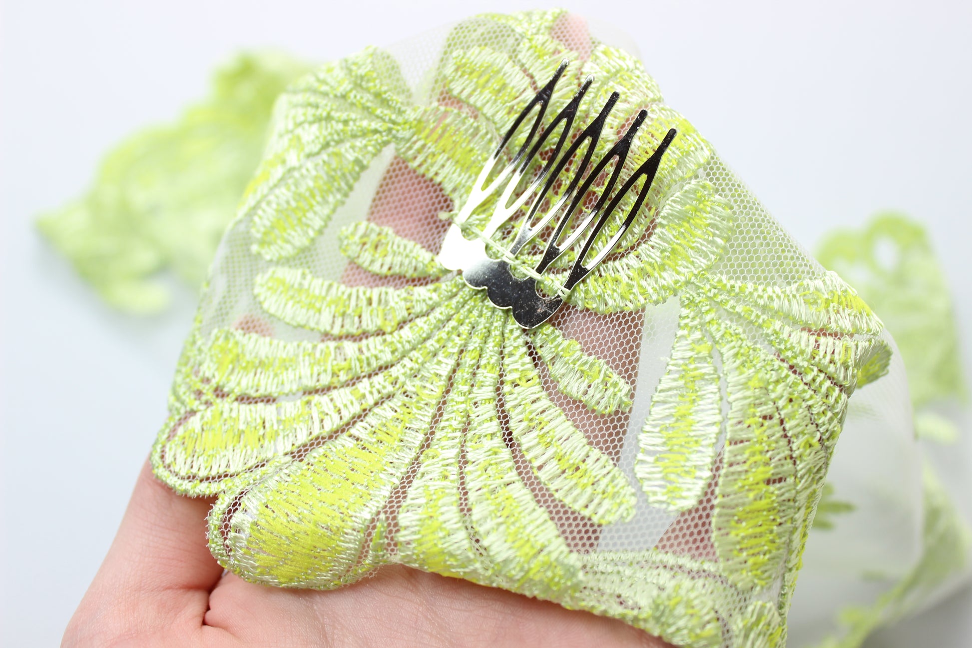 NEW!! Bestseller veil in new pistachio color - MariaVeils