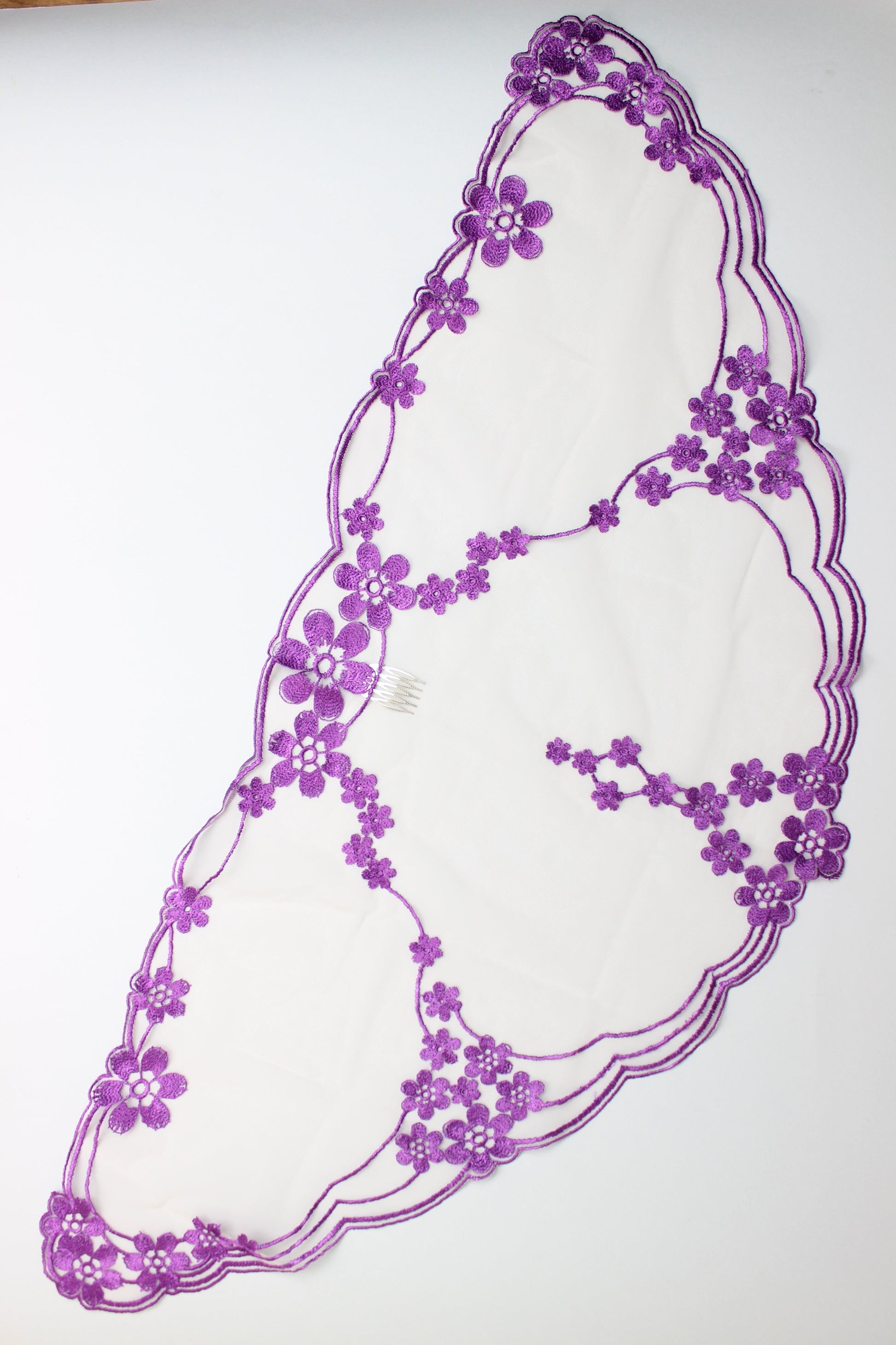 NEW COLOR Bestseller! Purple lace veil - MariaVeils
