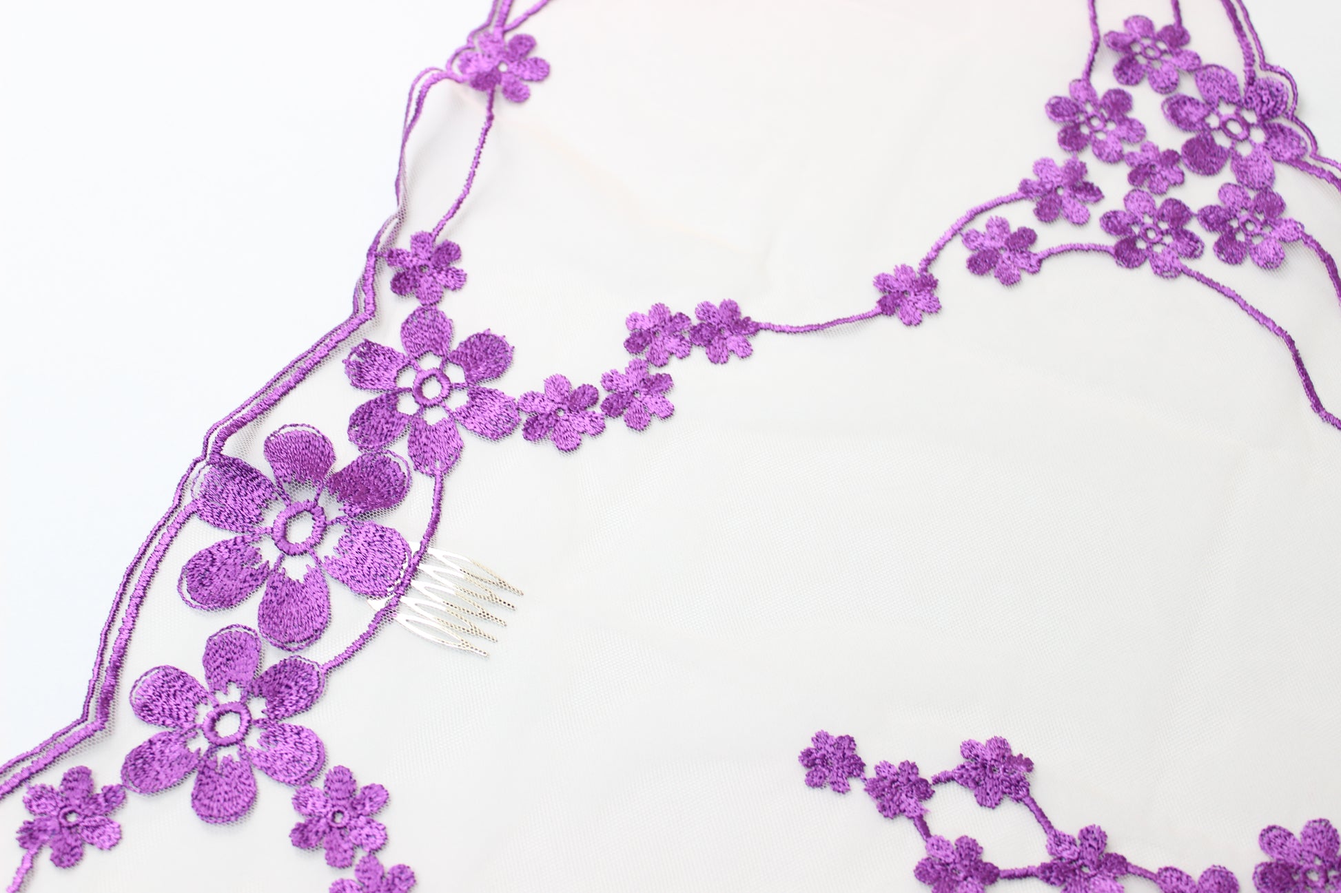 NEW COLOR Bestseller! Purple lace veil - MariaVeils