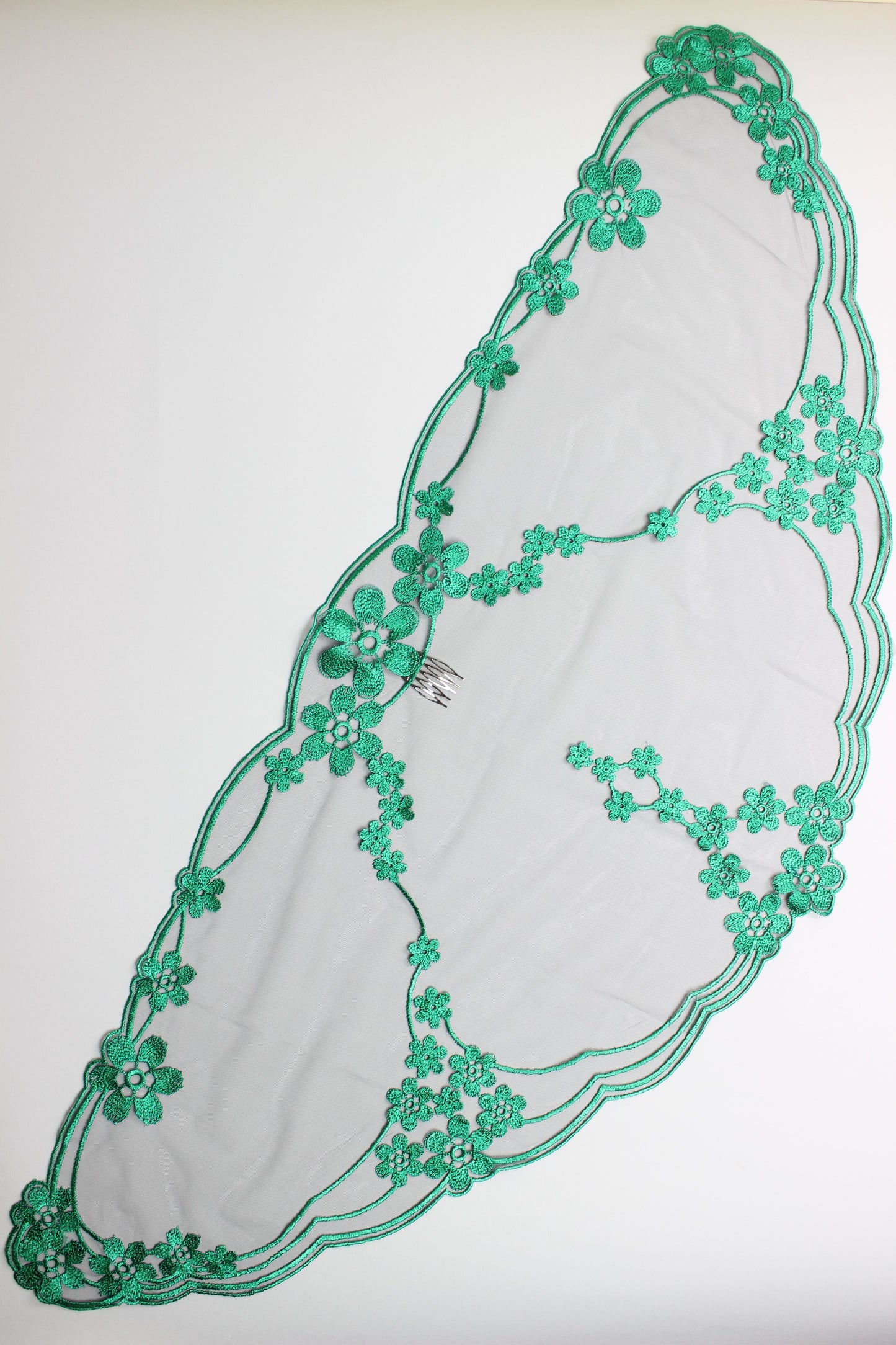 NEW COLOR Bestseller! Green lace veil - MariaVeils
