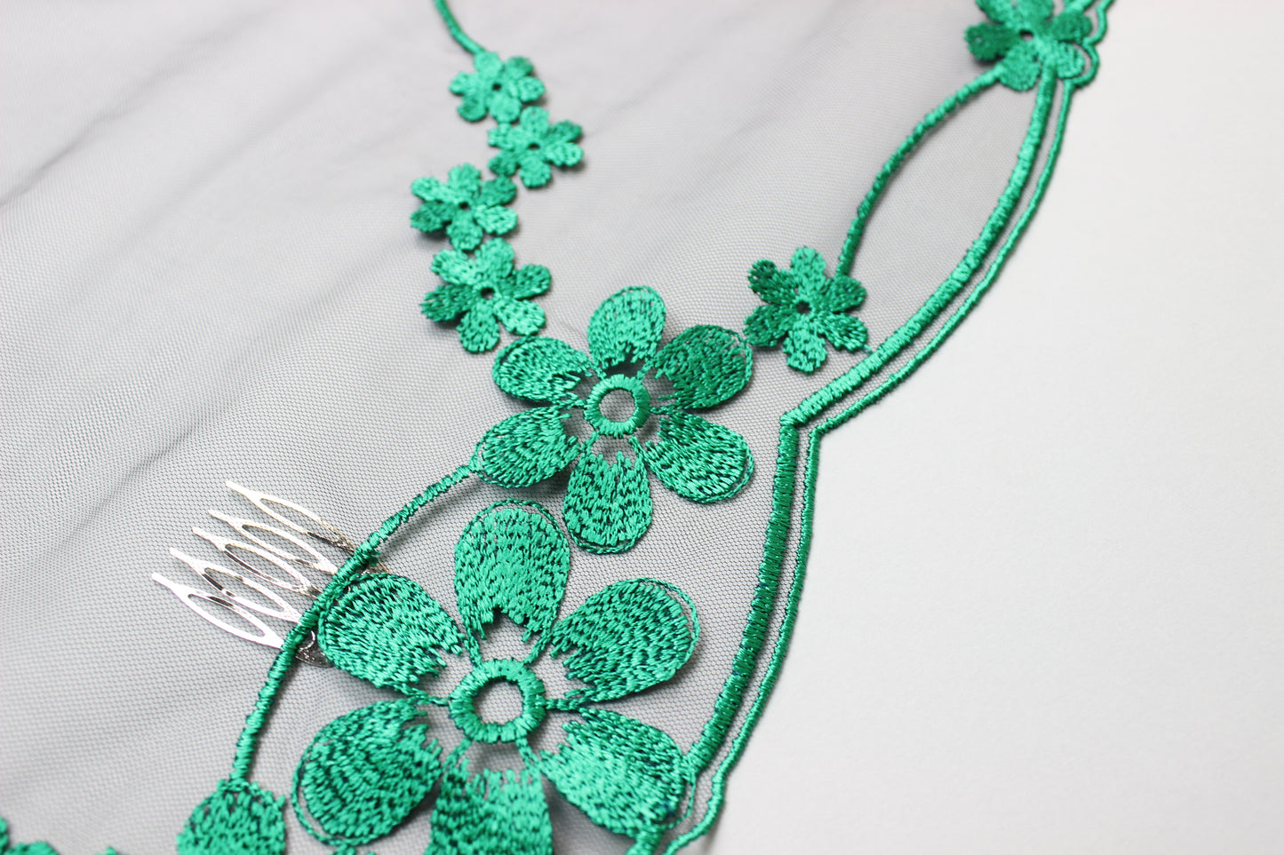 NEW COLOR Bestseller! Green lace veil - MariaVeils
