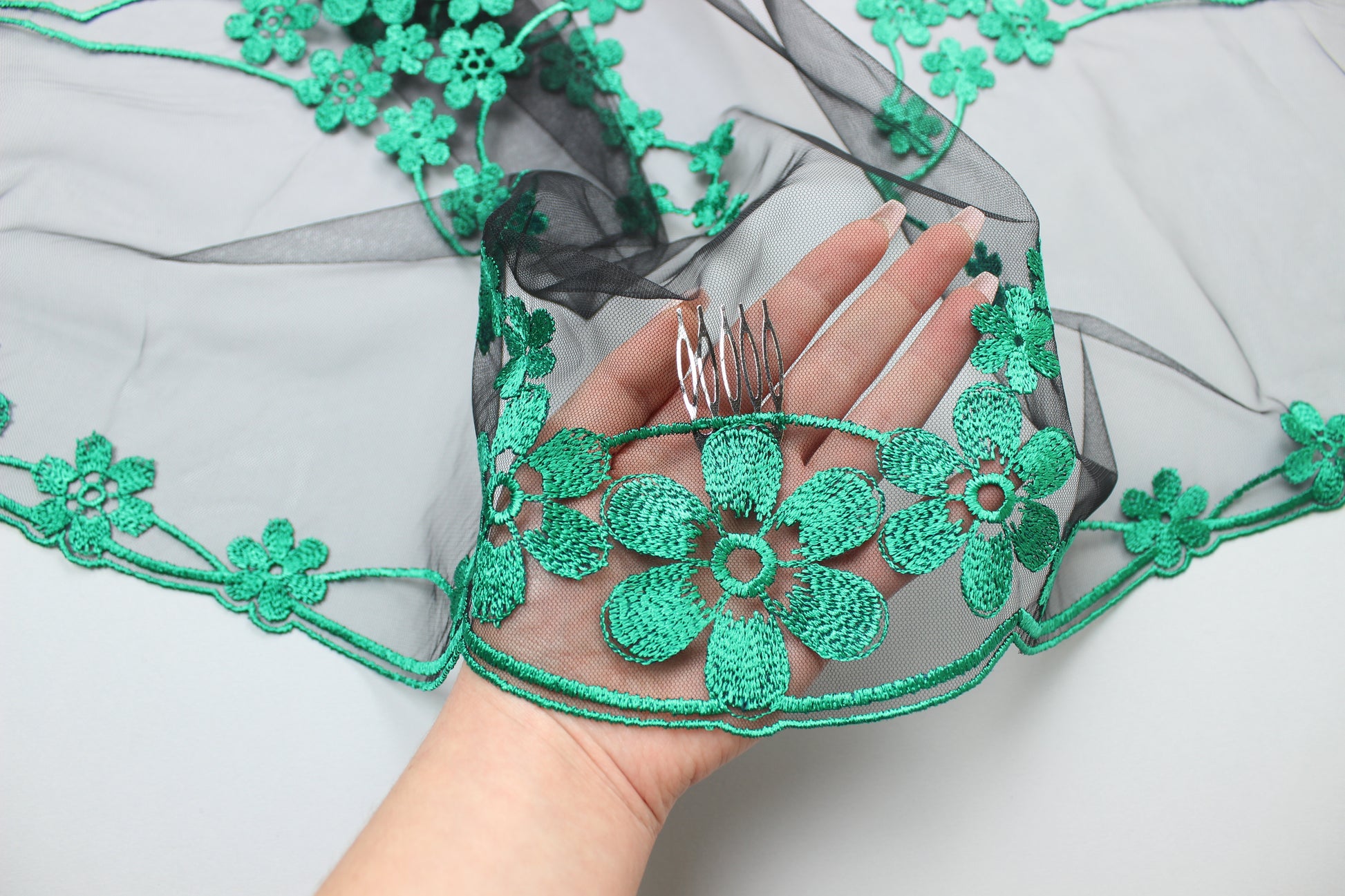NEW COLOR Bestseller! Green lace veil - MariaVeils