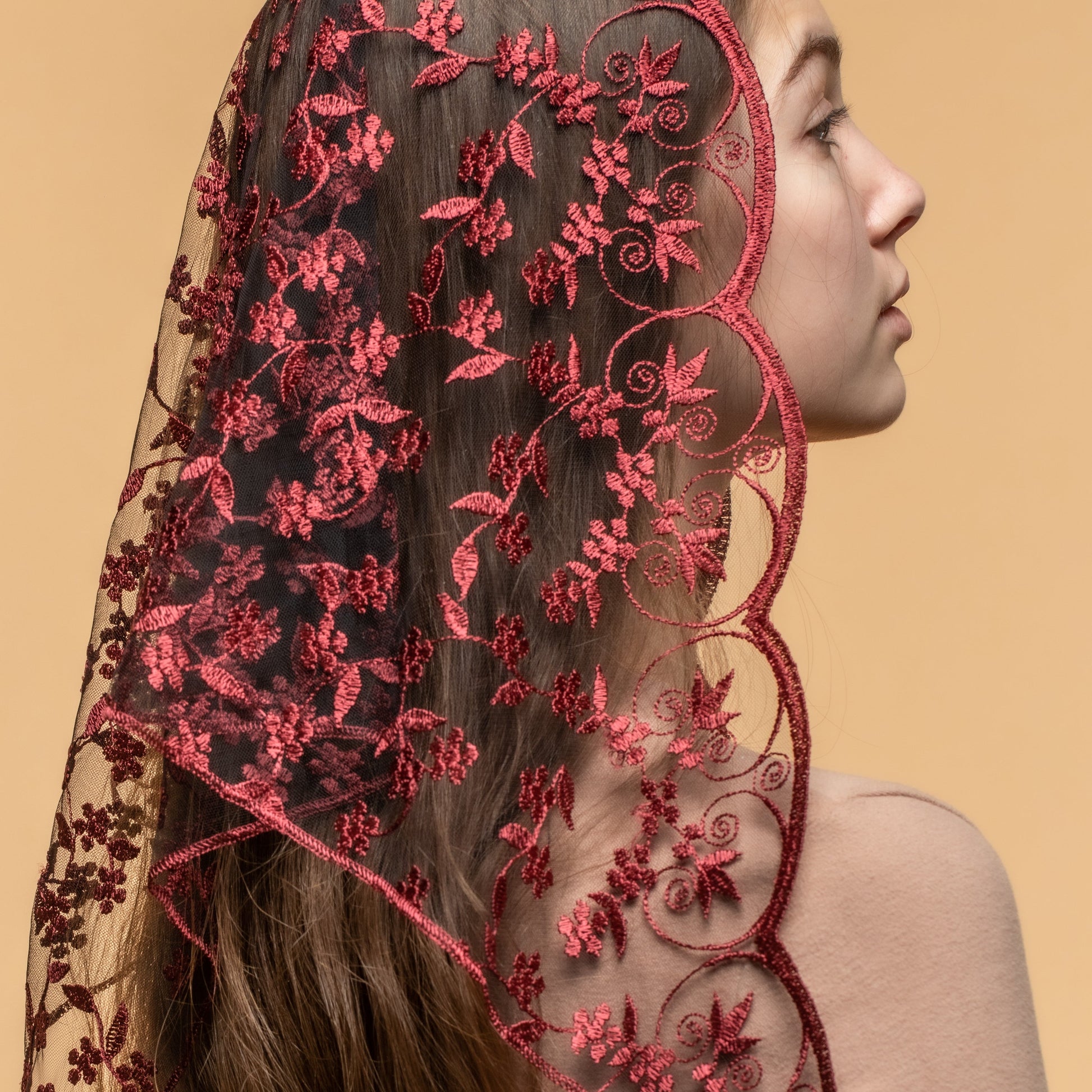 NEW!! Triangle burgundy veil - MariaVeils