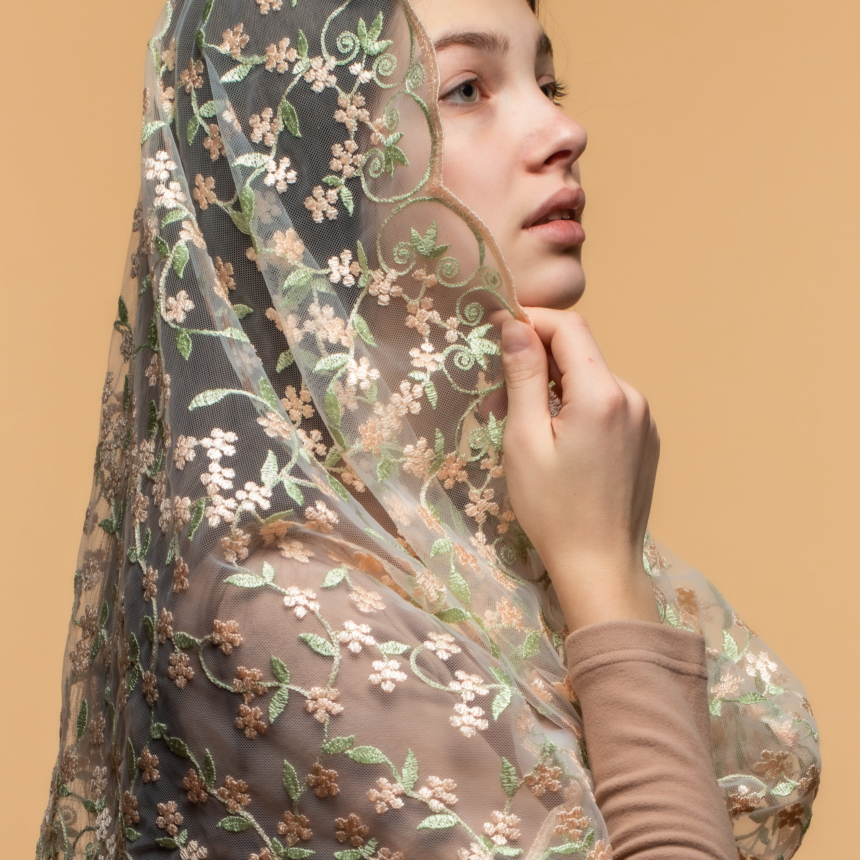 PEACH & PISTACHIO FLORAL VEIL – MariaVeils