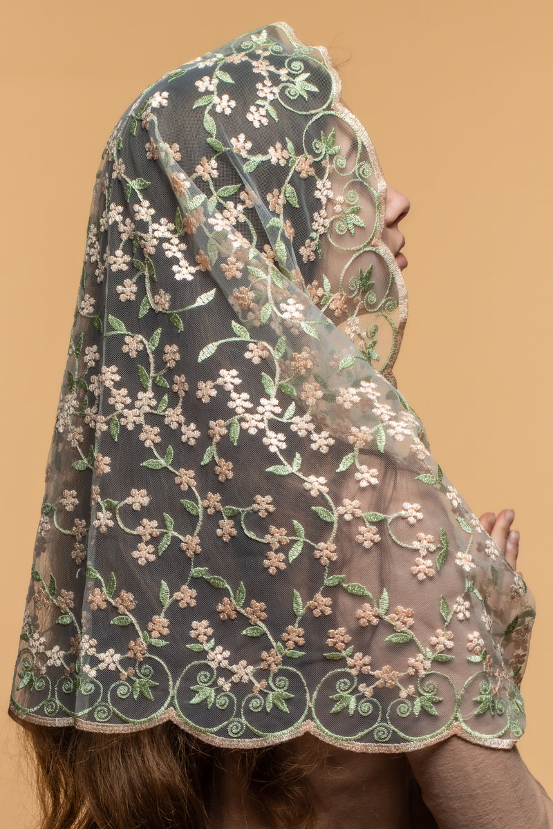 NEW!! Infinity chapel veil with floral design - MariaVeils