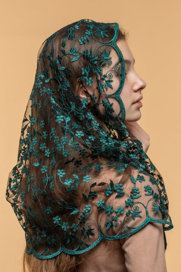 NEW!! Infinity chapel veil with floral design - MariaVeils
