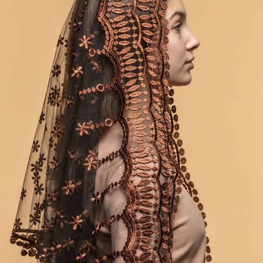Long lace Catholic Mantilla - MariaVeils