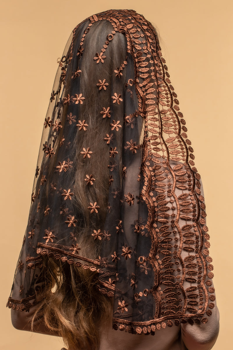 Long lace Catholic Mantilla - MariaVeils