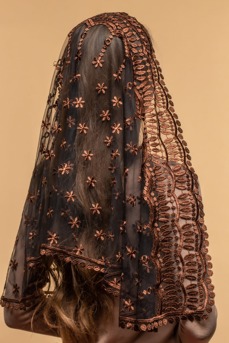 Long lace Catholic Mantilla - MariaVeils